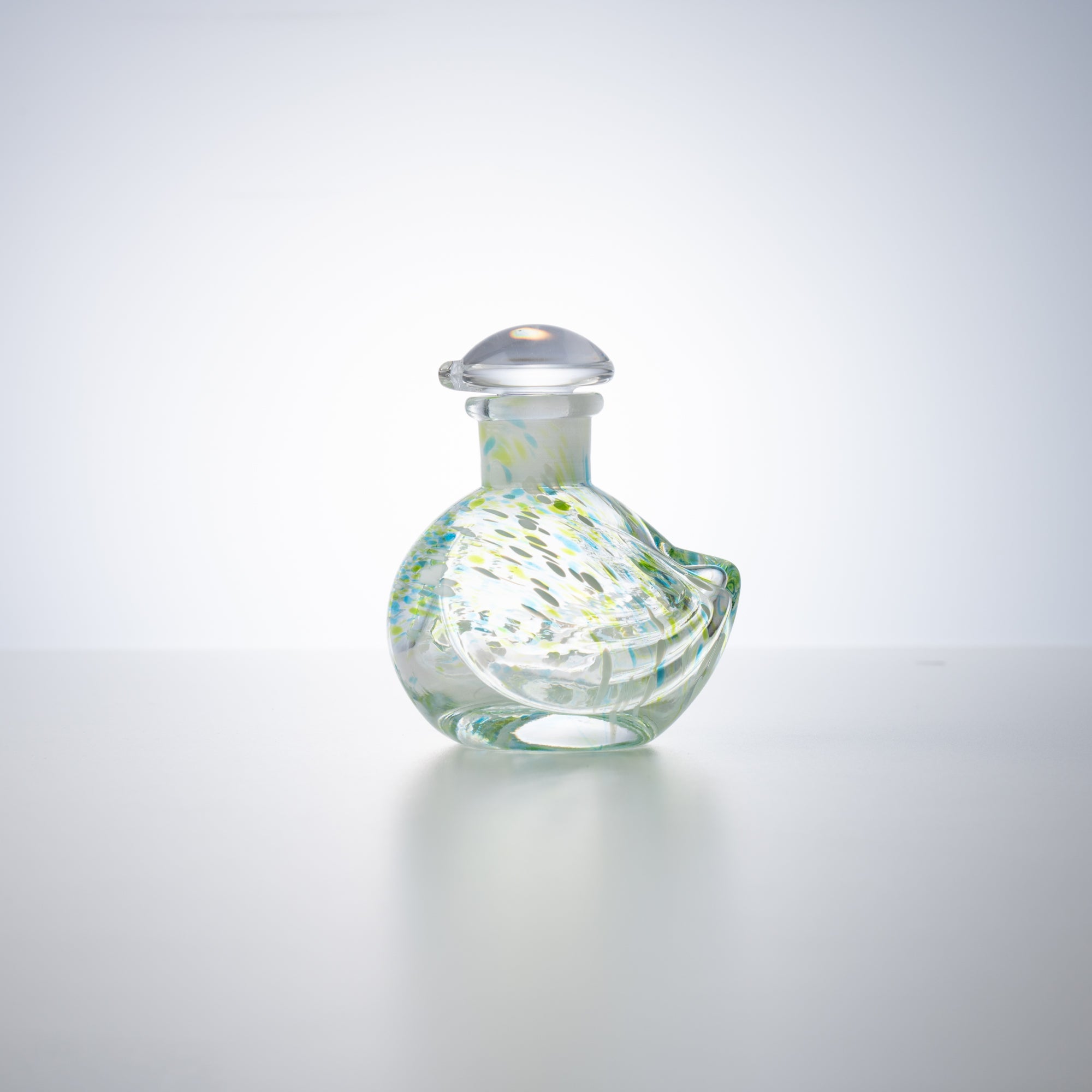 Hirota Green Bird Edo Glass Soy Sauce Dispenser - MUSUBI KILN - Quality Japanese Tableware and Gift