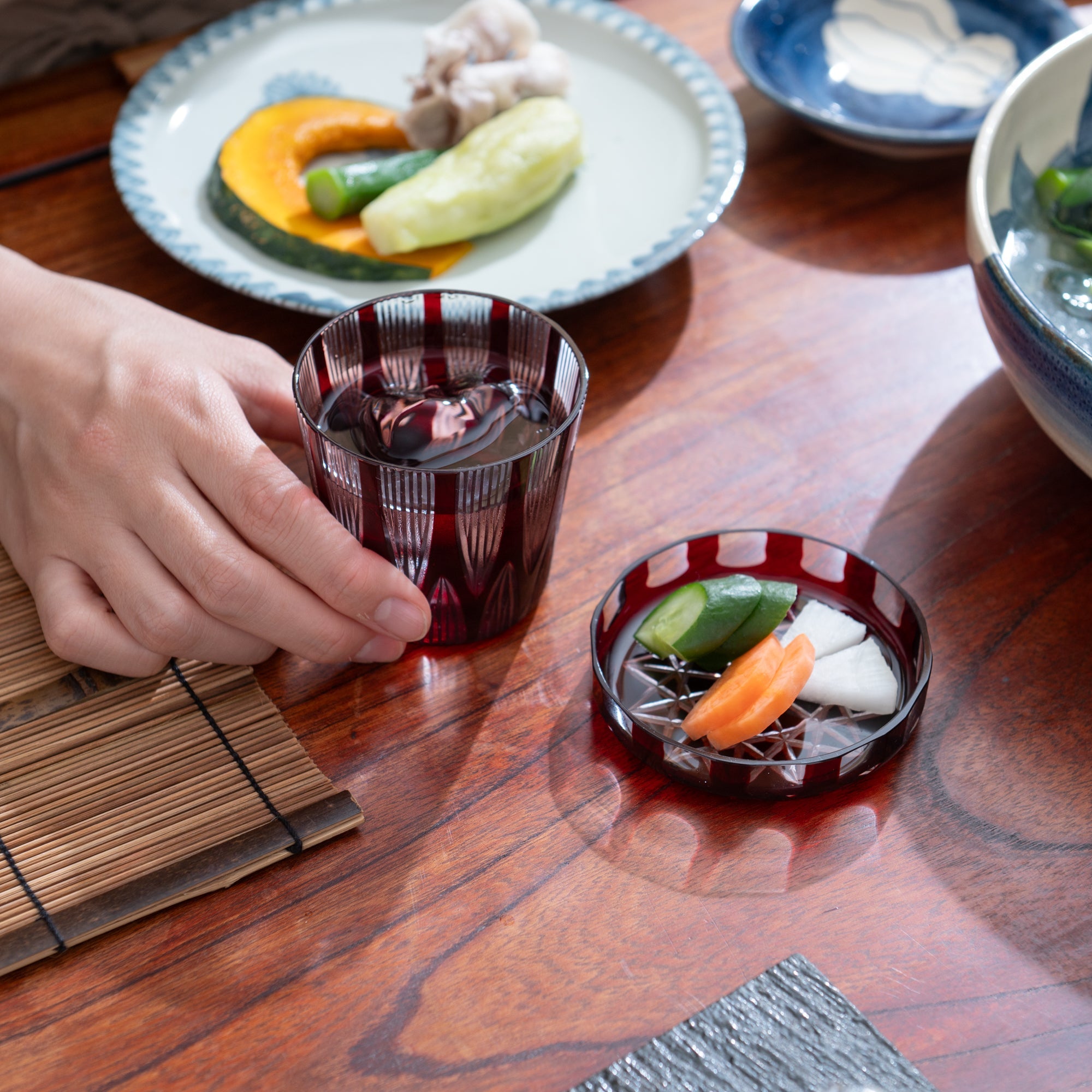 Hirota Icicle Edo Kiriko Glass Soba Choko Cup with Lid - MUSUBI KILN - Quality Japanese Tableware and Gift