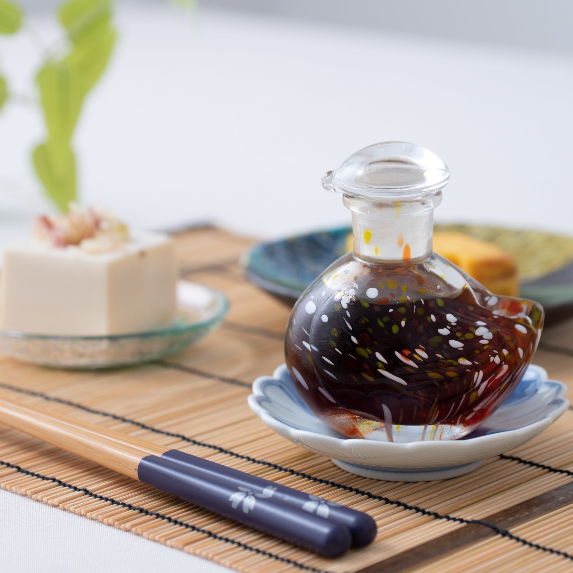 Hirota Orange Bird Edo Glass Soy Sauce Dispenser - MUSUBI KILN - Quality Japanese Tableware and Gift