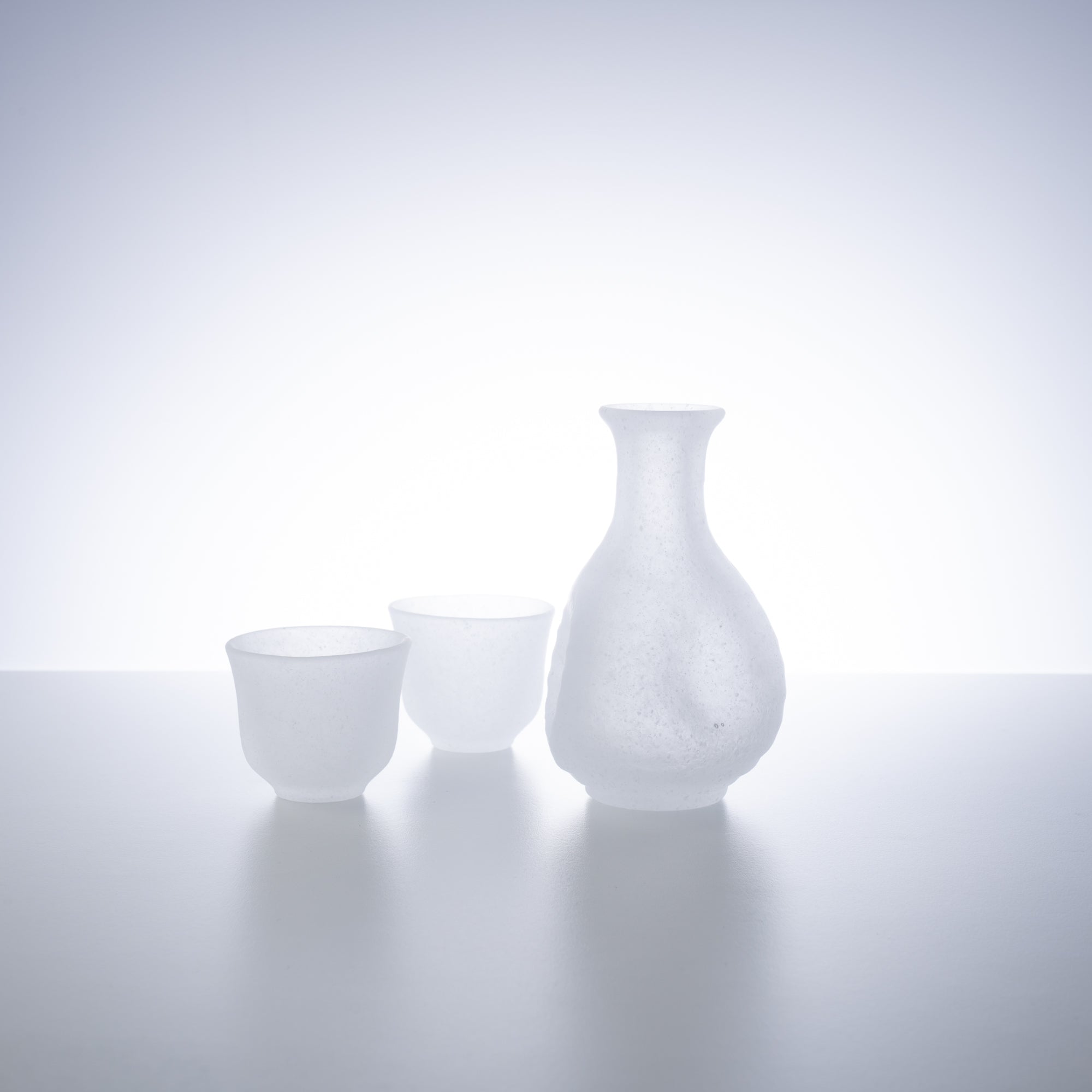 Hirota White Fubuki 3 - Piece Edo Glass Sake Set - MUSUBI KILN - Quality Japanese Tableware and Gift