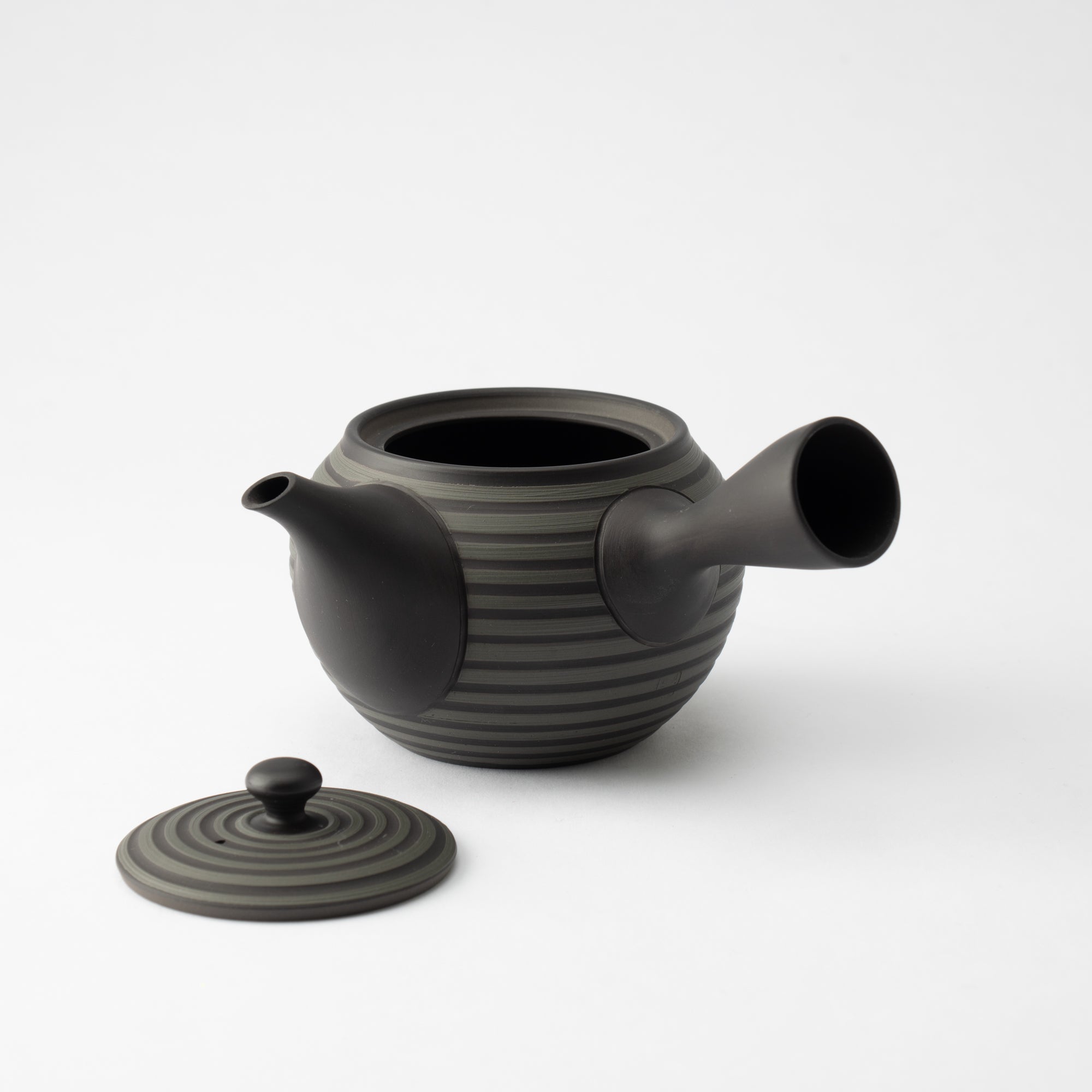 Horyu Black Tokoname Japanese Teapot 12.2oz(360ml) - Sawayaka - MUSUBI KILN - Quality Japanese Tableware and Gift