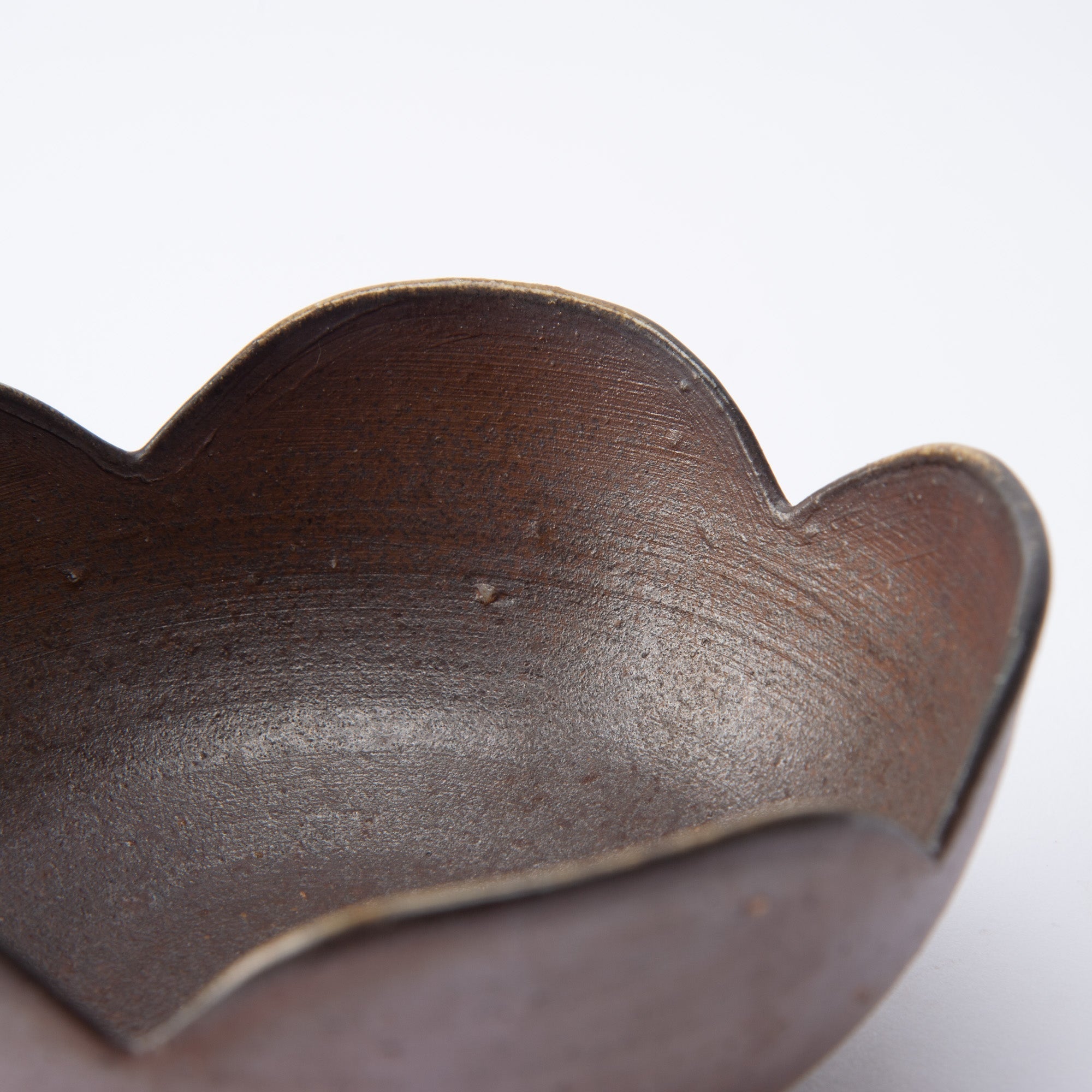 Hozan Kiln Bizen Ware Flower Shaped Kobachi Bowl - MUSUBI KILN - Quality Japanese Tableware and Gift