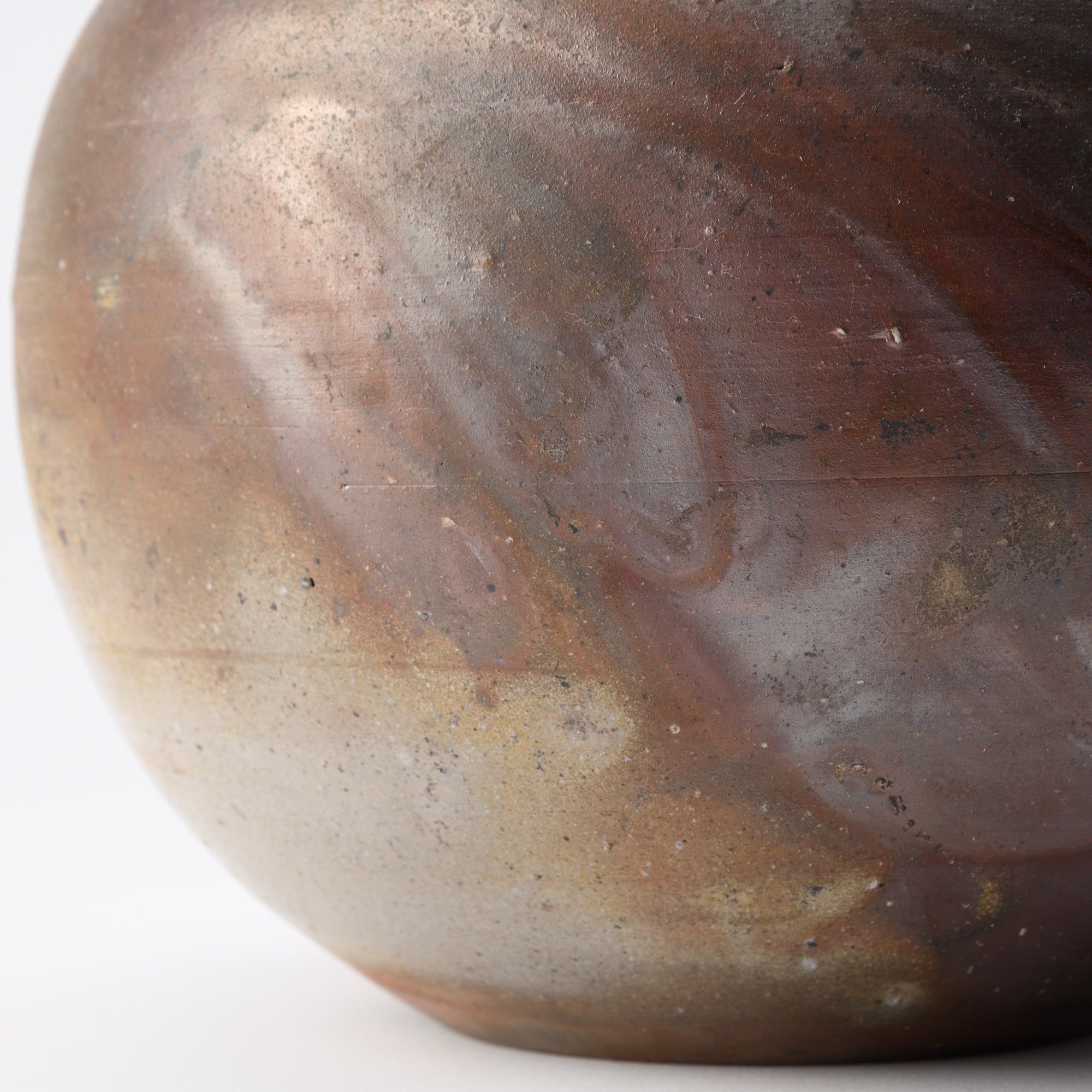 Hozan Kiln Goma Bizen Ware Round Flower Vase - MUSUBI KILN - Quality Japanese Tableware and Gift