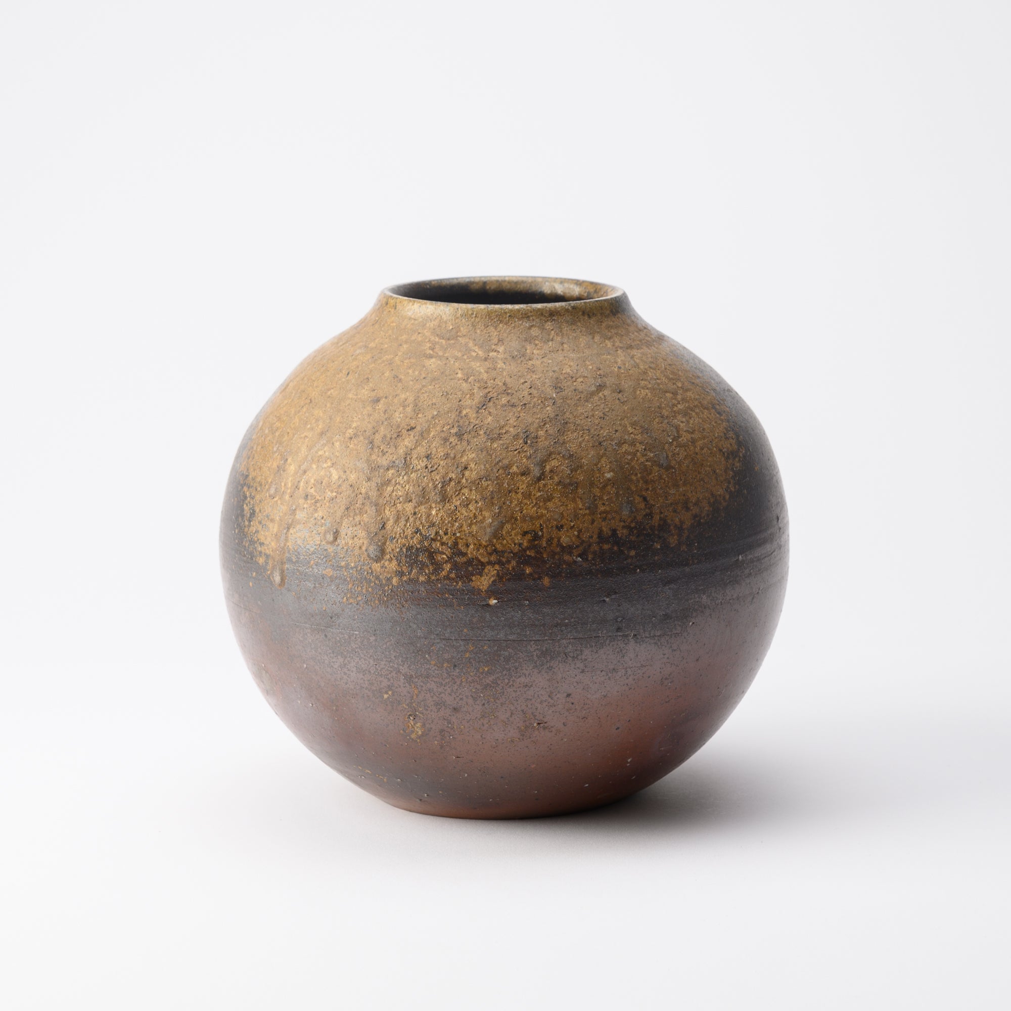 Hozan Kiln Goma Bizen Ware Round Flower Vase - MUSUBI KILN - Quality Japanese Tableware and Gift