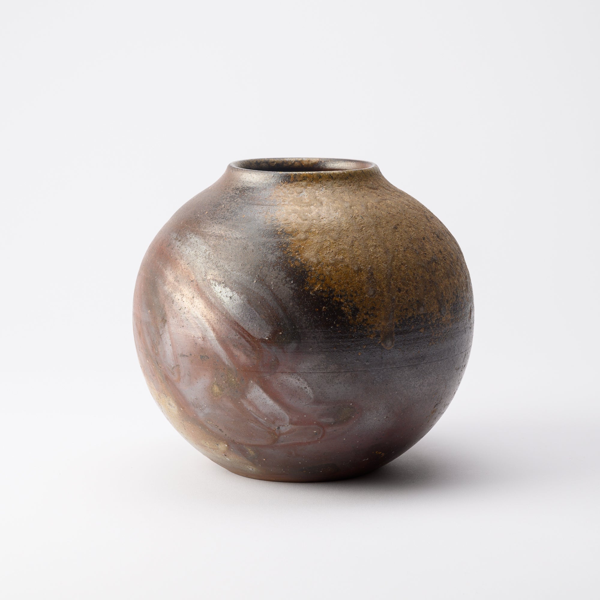 Hozan Kiln Goma Bizen Ware Round Flower Vase - MUSUBI KILN - Quality Japanese Tableware and Gift