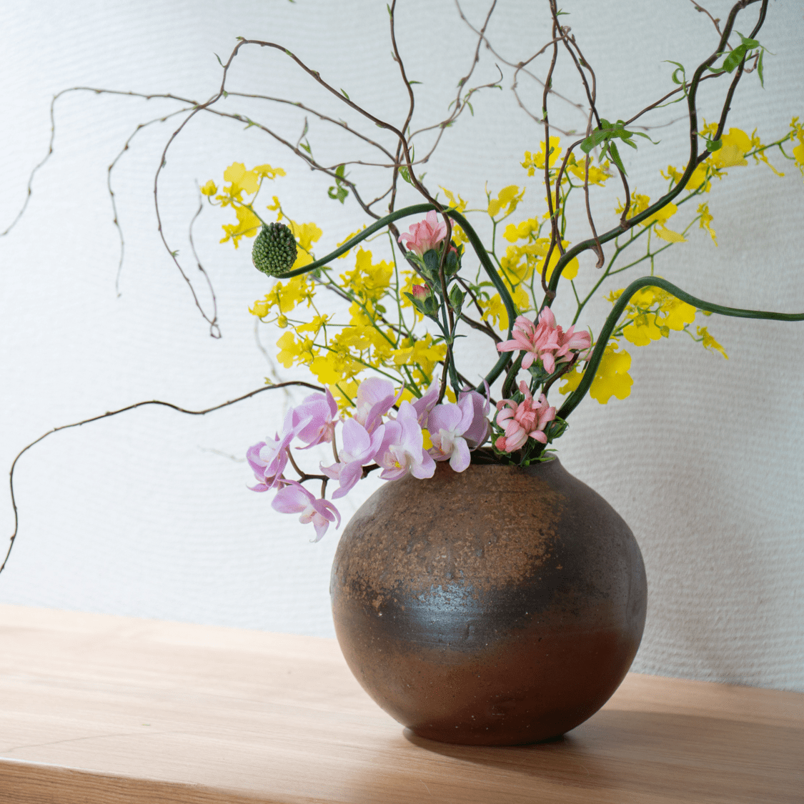 Hozan Kiln Goma Bizen Ware Round Flower Vase - MUSUBI KILN - Quality Japanese Tableware and Gift