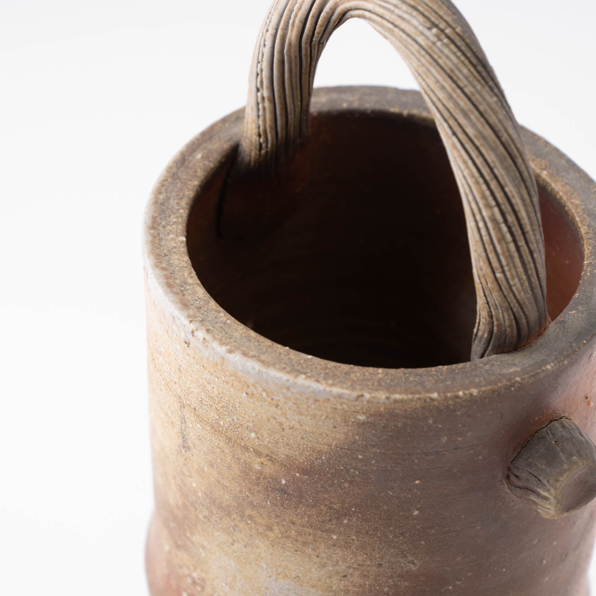 Hozan Kiln Sangiri Bizen Ware Vase With Handle - MUSUBI KILN - Quality Japanese Tableware and Gift