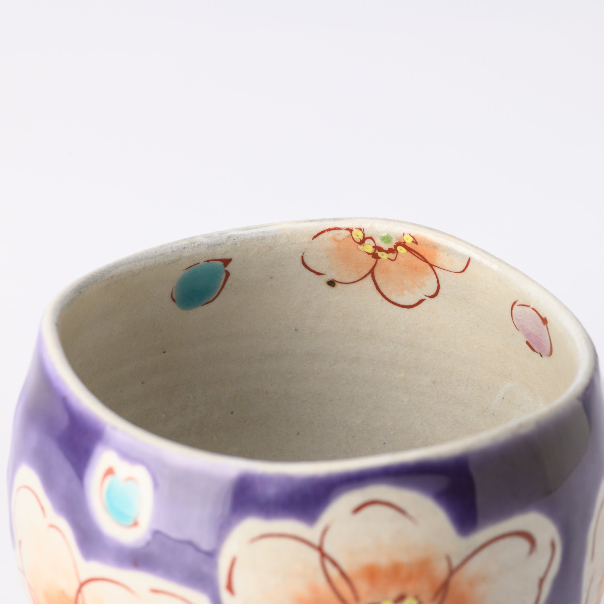 Kokuzou Kiln Sakura Floral Prints Kutani Yunomi Japanese Teacup - MUSUBI KILN - Quality Japanese Tableware and Gift