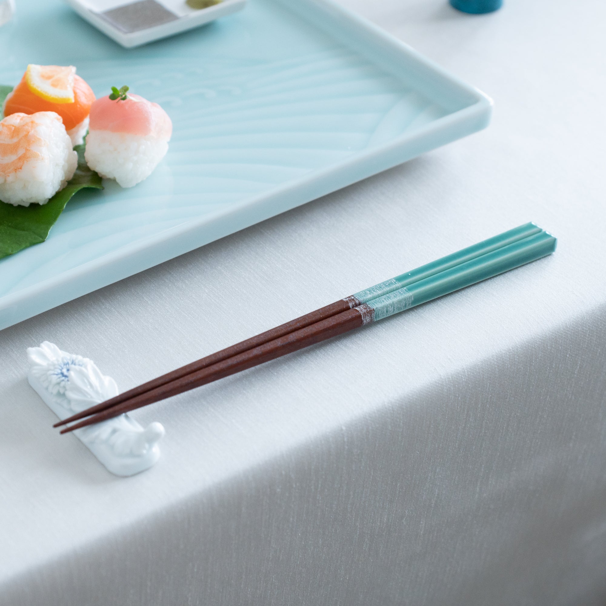 Issou Honoka Wakasa Lacquer Chopsticks 21cm/8.2in or 23cm/9in - MUSUBI KILN - Quality Japanese Tableware and Gift