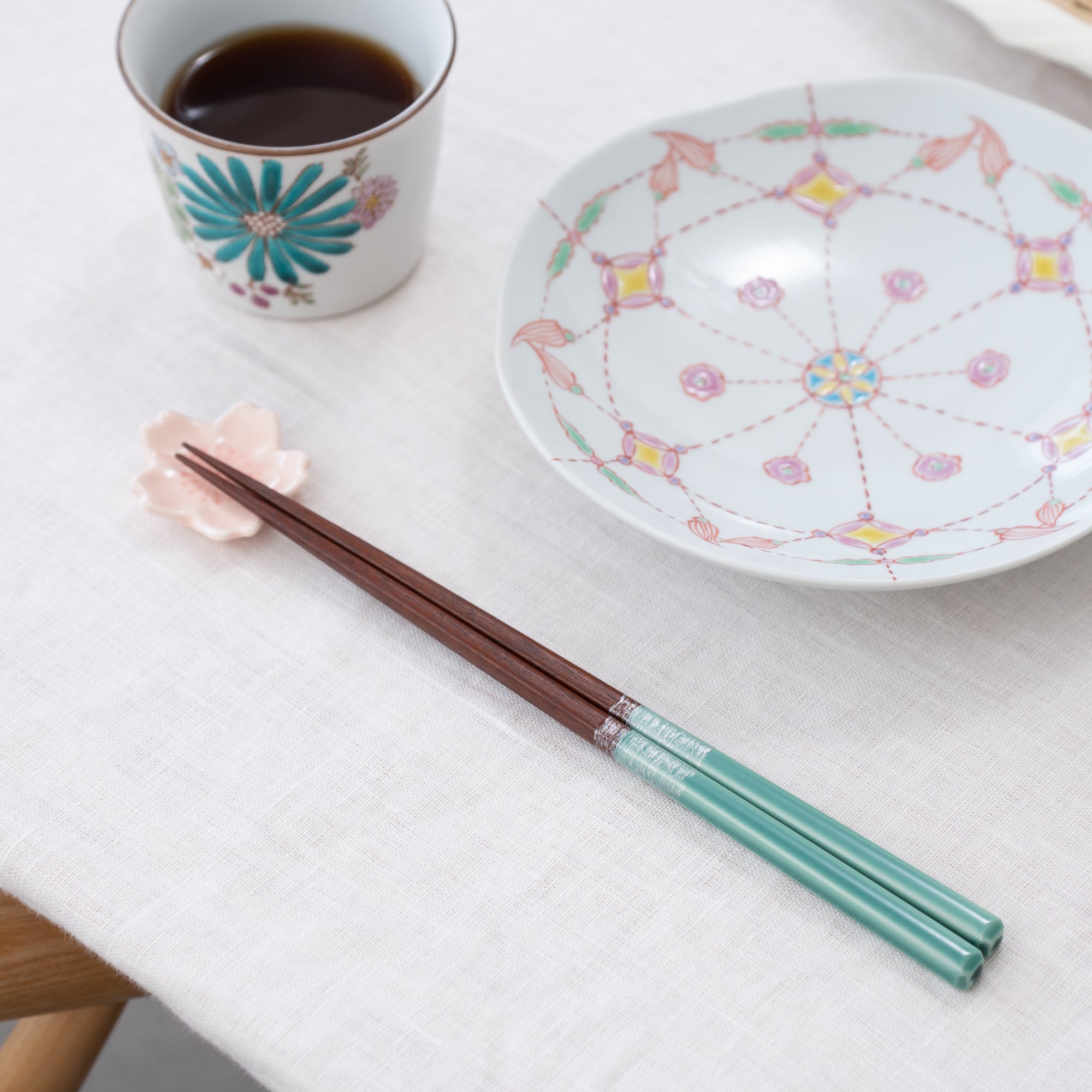 Issou Honoka Wakasa Lacquer Chopsticks 21cm/8.2in or 23cm/9in - MUSUBI KILN - Quality Japanese Tableware and Gift