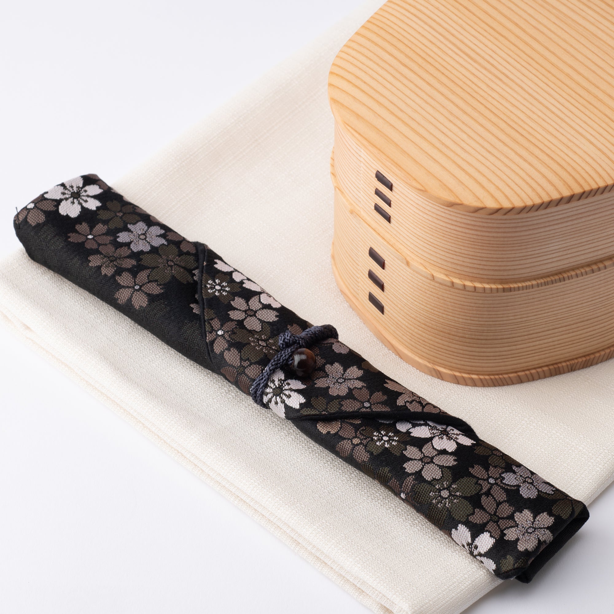 Issou Winter Sakura Nishijin Ori Brocade Chopsticks Case - MUSUBI KILN - Quality Japanese Tableware and Gift