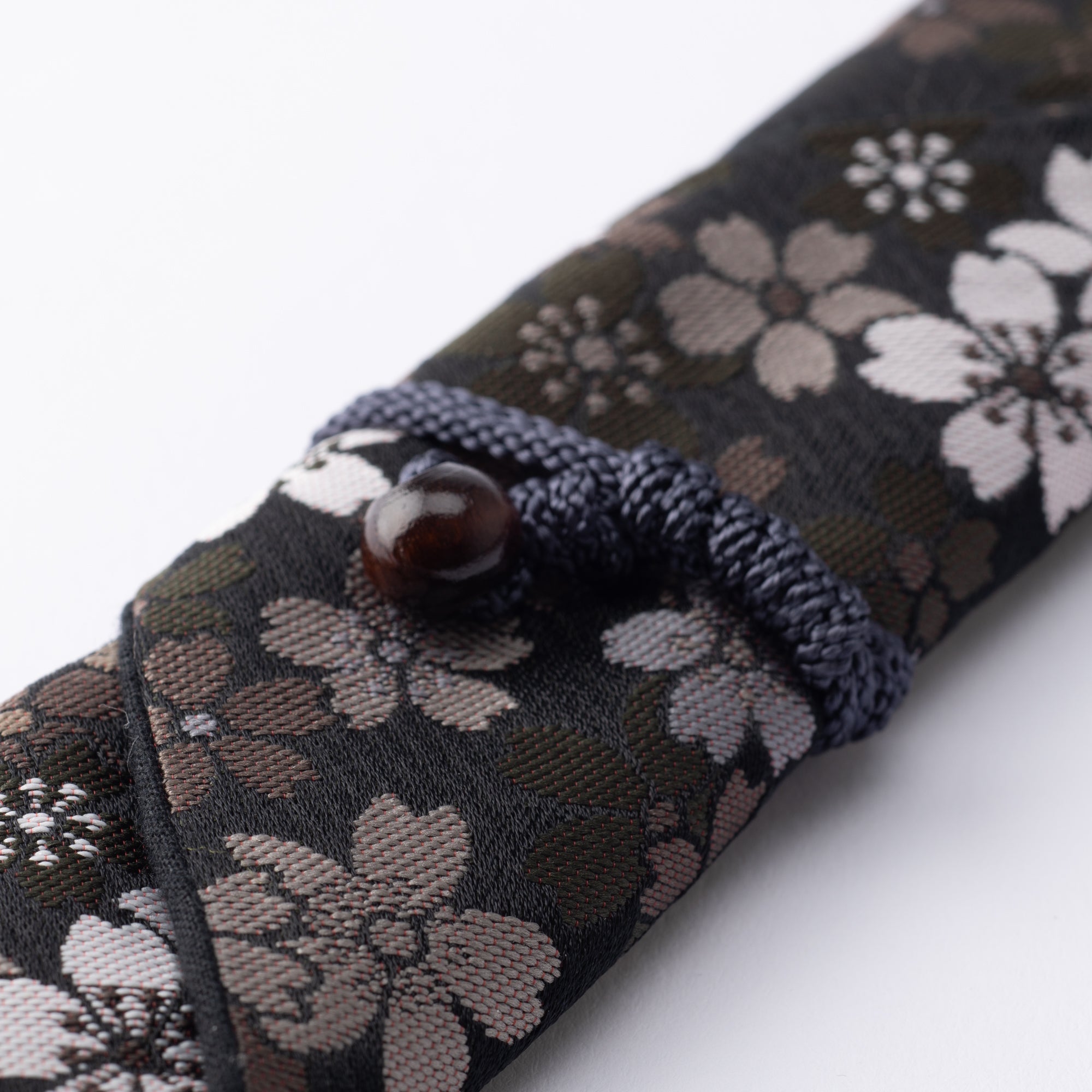 Issou Winter Sakura Nishijin Ori Brocade Chopsticks Case - MUSUBI KILN - Quality Japanese Tableware and Gift