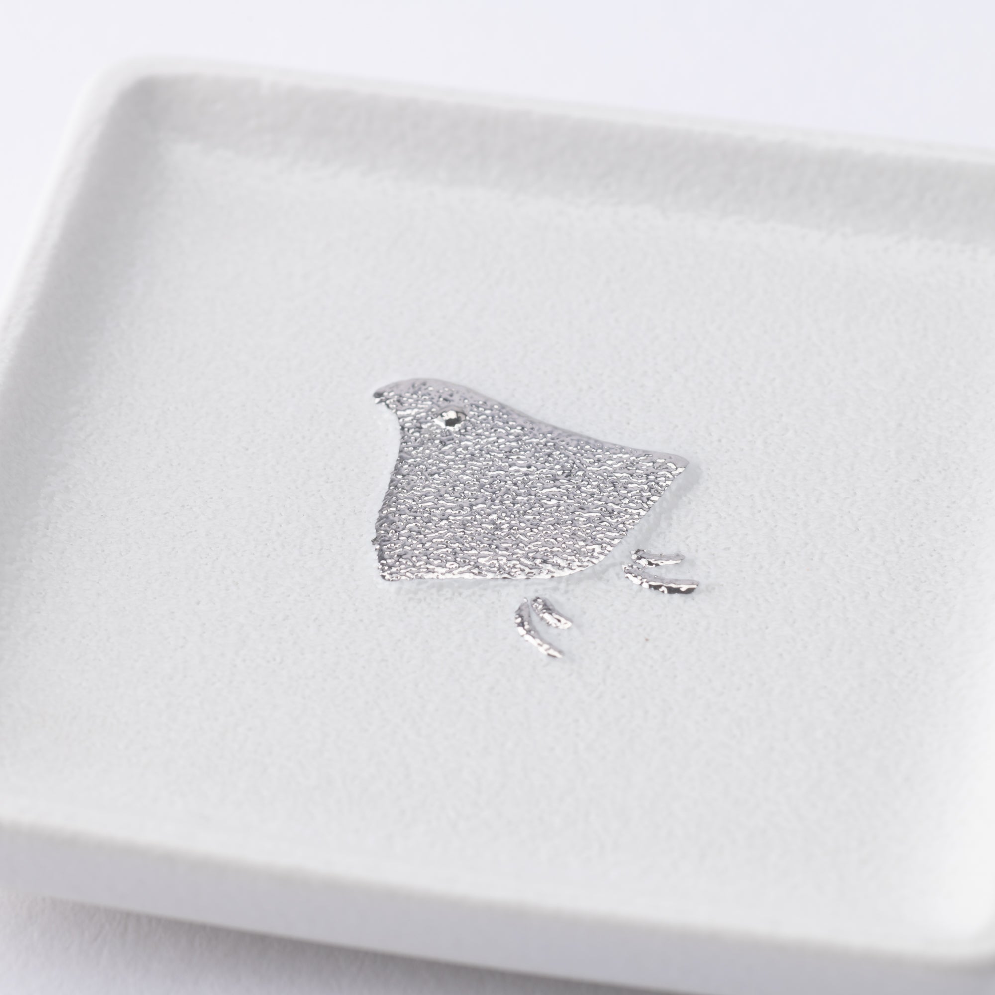 Kaizan Kiln Bird Arita Sauce Plate - MUSUBI KILN - Quality Japanese Tableware and Gift