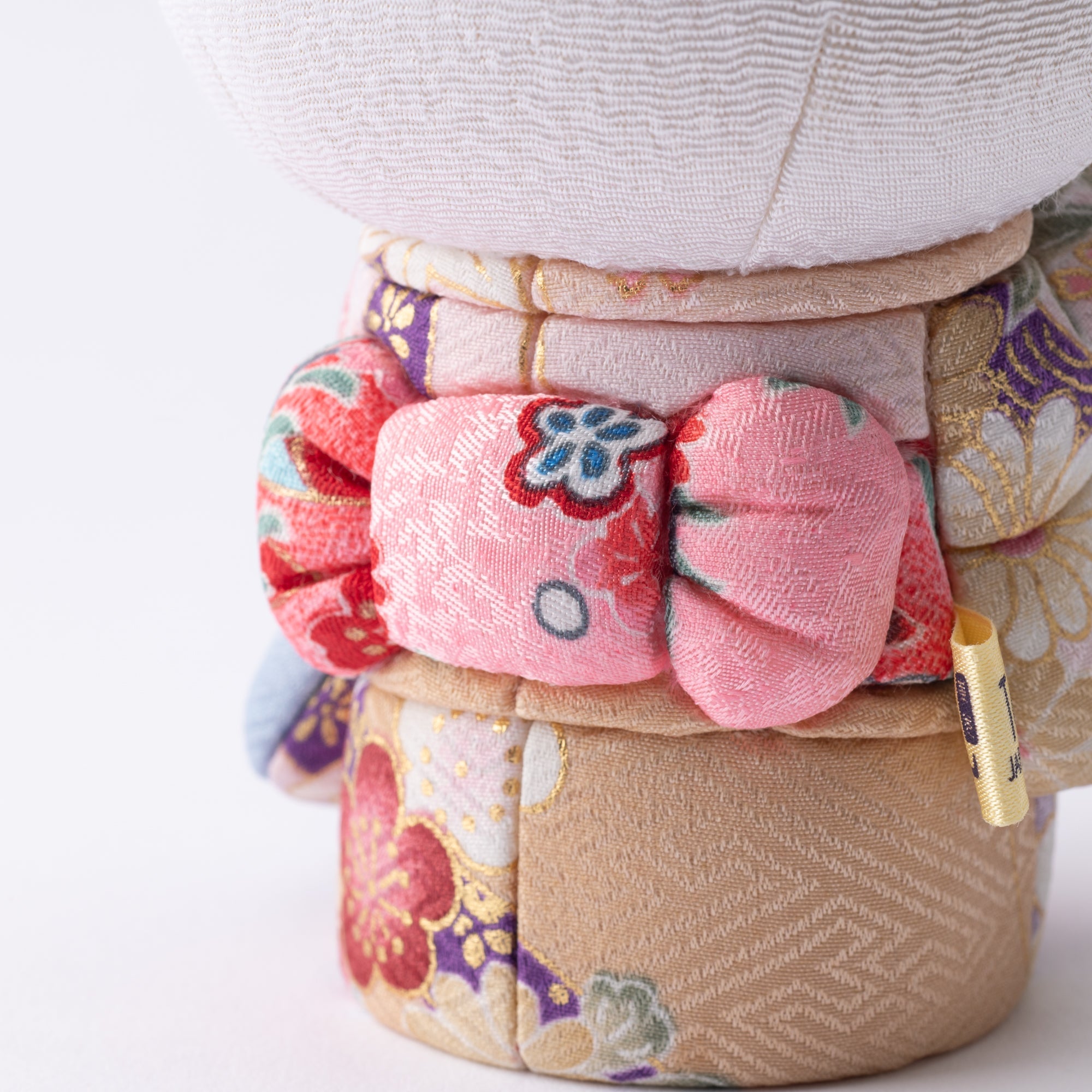 Kakinuma Ningyo Hello Kitty Edo Kimekomi Doll Lucky Cat - Pale Pink - MUSUBI KILN - Quality Japanese Tableware and Gift