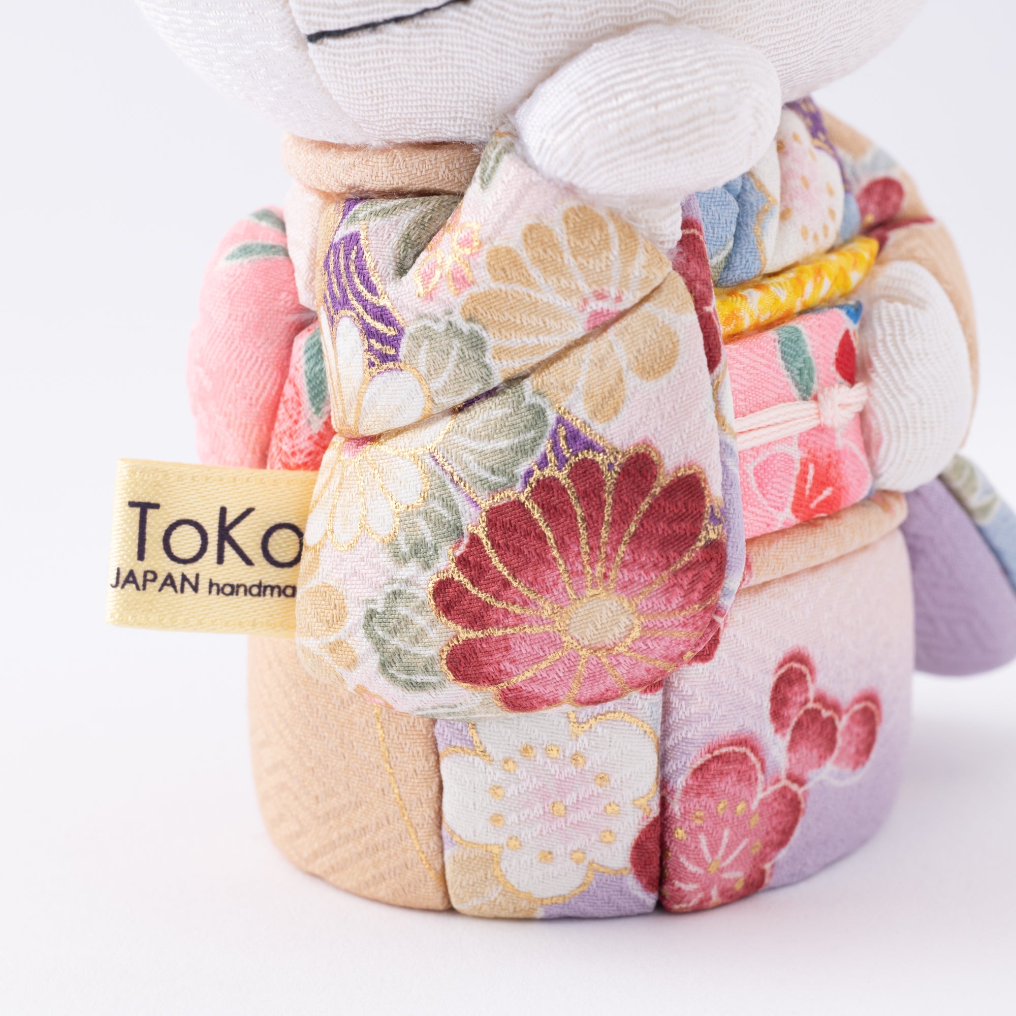 Kakinuma Ningyo Hello Kitty Edo Kimekomi Doll Lucky Cat - Pale Pink - MUSUBI KILN - Quality Japanese Tableware and Gift