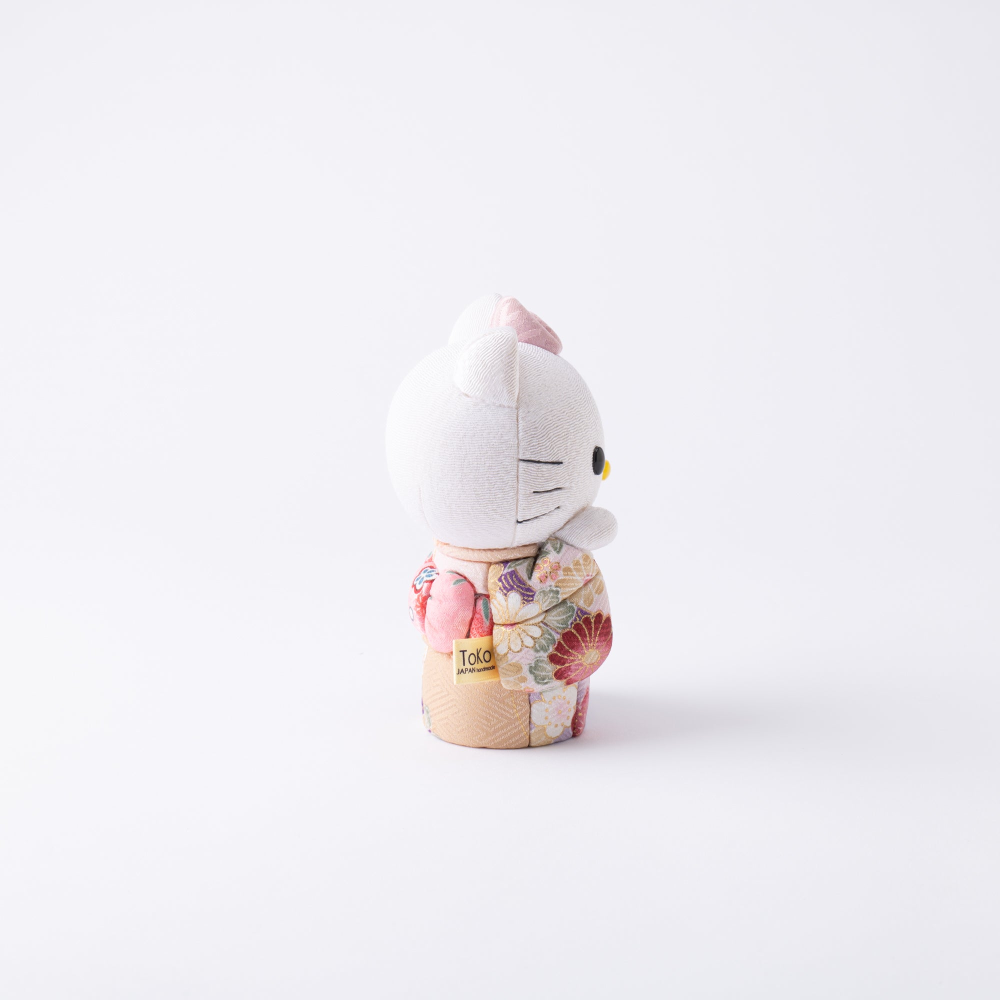 Kakinuma Ningyo Hello Kitty Edo Kimekomi Doll Lucky Cat - Pale Pink - MUSUBI KILN - Quality Japanese Tableware and Gift