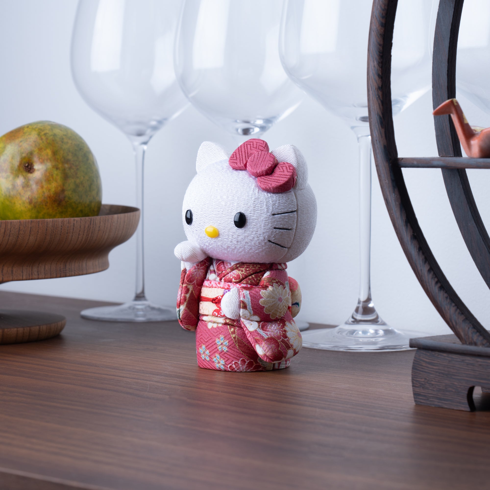 Kakinuma Ningyo Hello Kitty Edo Kimekomi Doll Lucky Cat - Pink - MUSUBI KILN - Quality Japanese Tableware and Gift