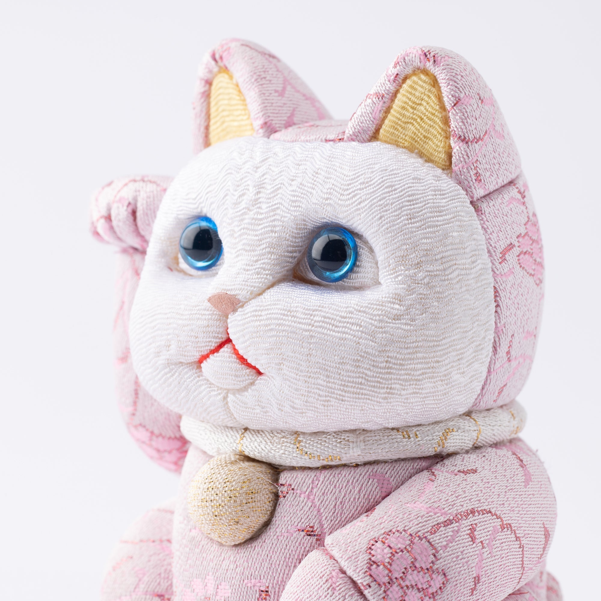 Kakinuma Ningyo Kinran Edo Kimekomi Doll Lucky Cat - MUSUBI KILN - Quality Japanese Tableware and Gift