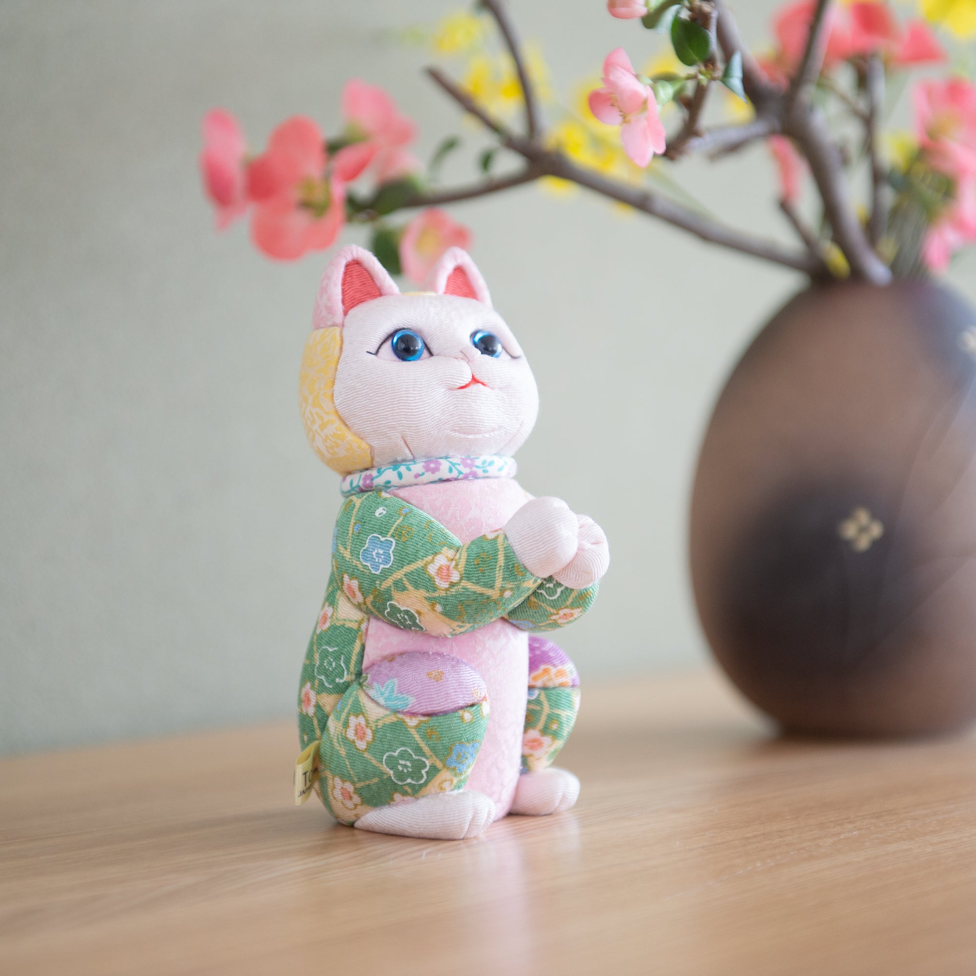 Kakinuma Ningyo Various Colors Wish Upon a Star Edo Kimekomi Doll Lucky Cats - MUSUBI KILN - Quality Japanese Tableware and Gift