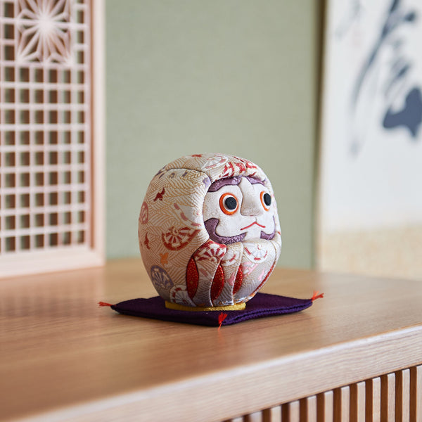 Kakinuma Ningyo White Edo Kimekomi Doll Daruma - MUSUBI KILN - Quality Japanese Tableware and Gift