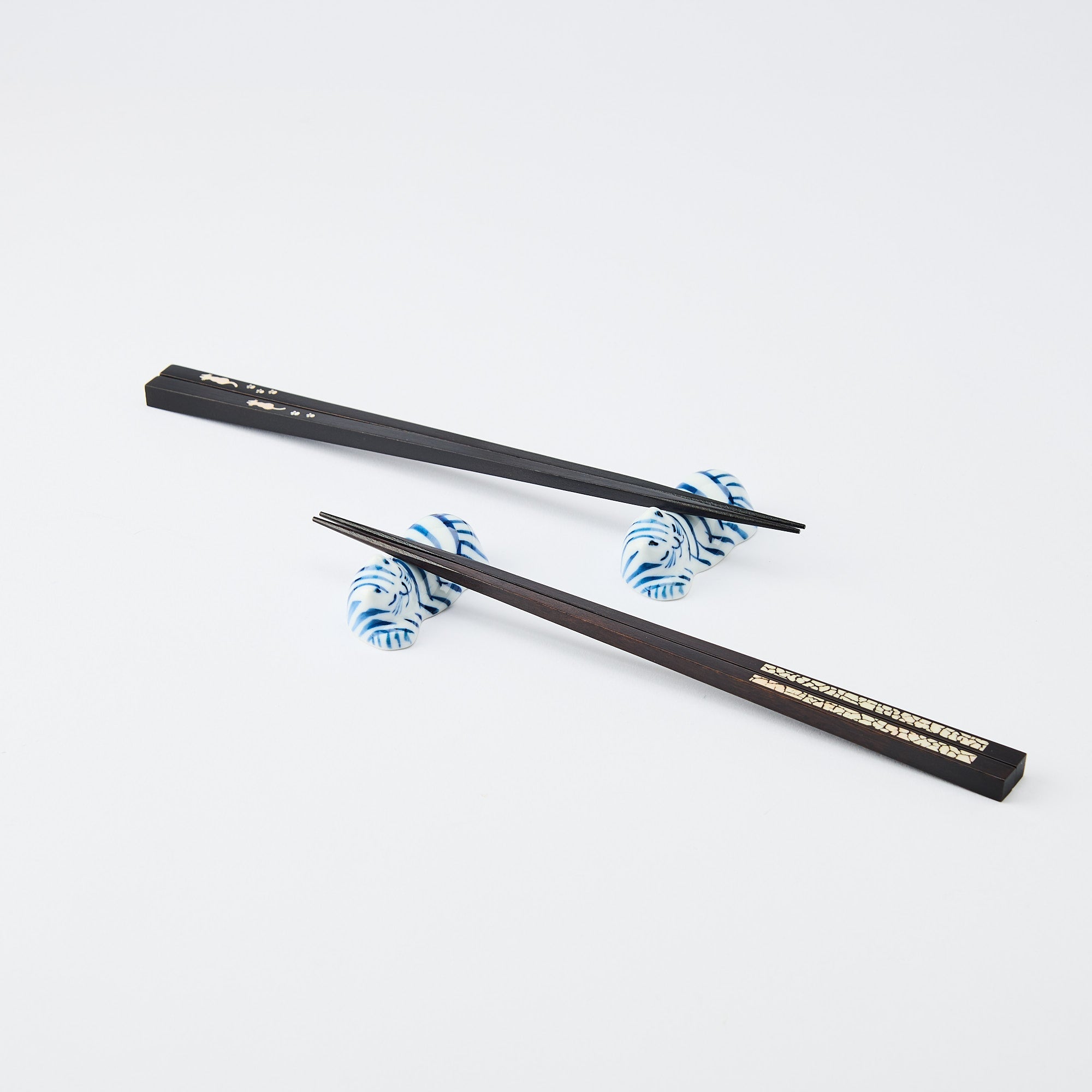 Kakusho Kiln Cat Mikawachi Ware Chopstick Rest Set - MUSUBI KILN - Quality Japanese Tableware and Gift