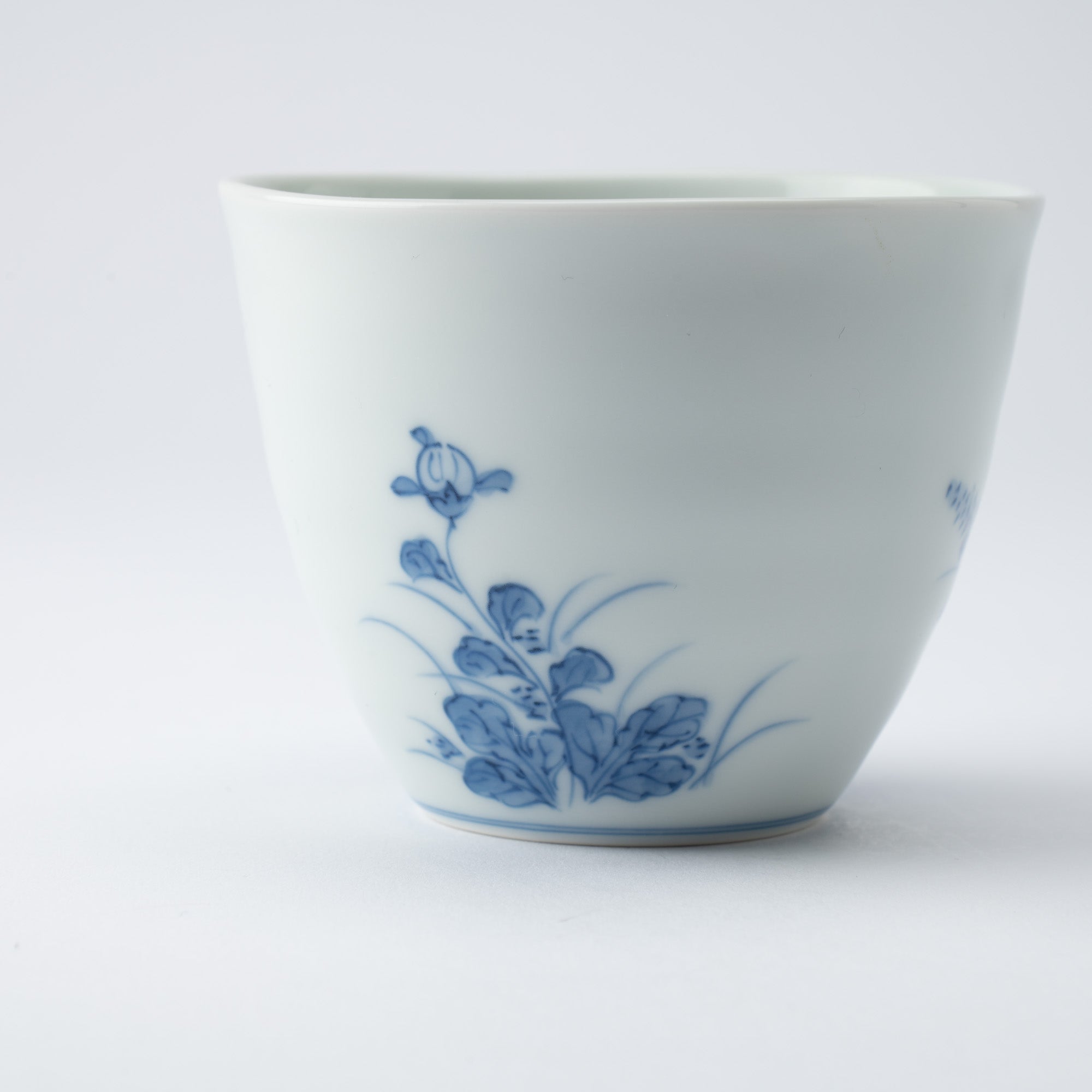 Kakusho Kiln Chrysanthemum and Bush Clover Mikawachi Ware Cup - MUSUBI KILN - Quality Japanese Tableware and Gift