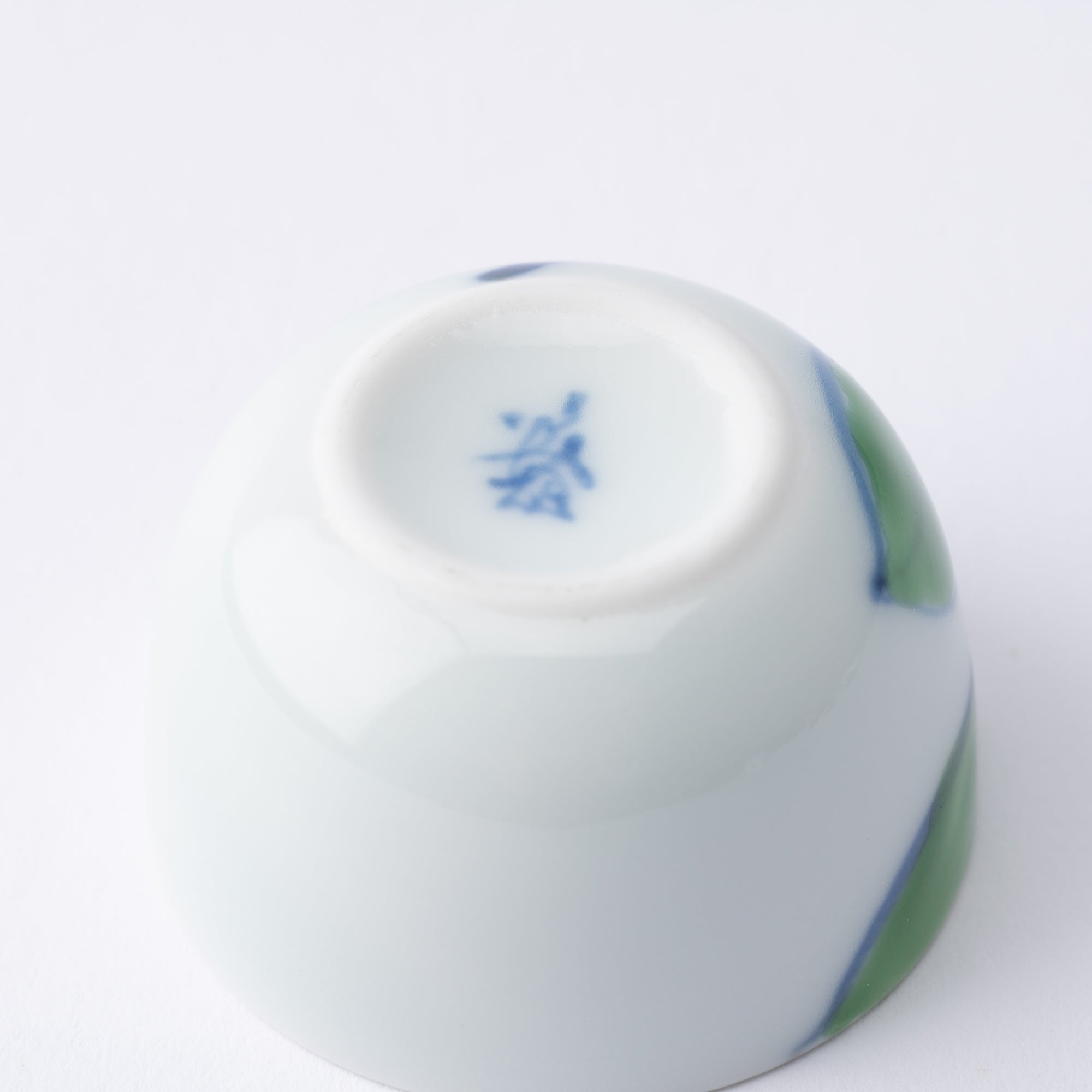 Keizan Kiln Camellia Arita Small Box - MUSUBI KILN - Quality Japanese Tableware and Gift