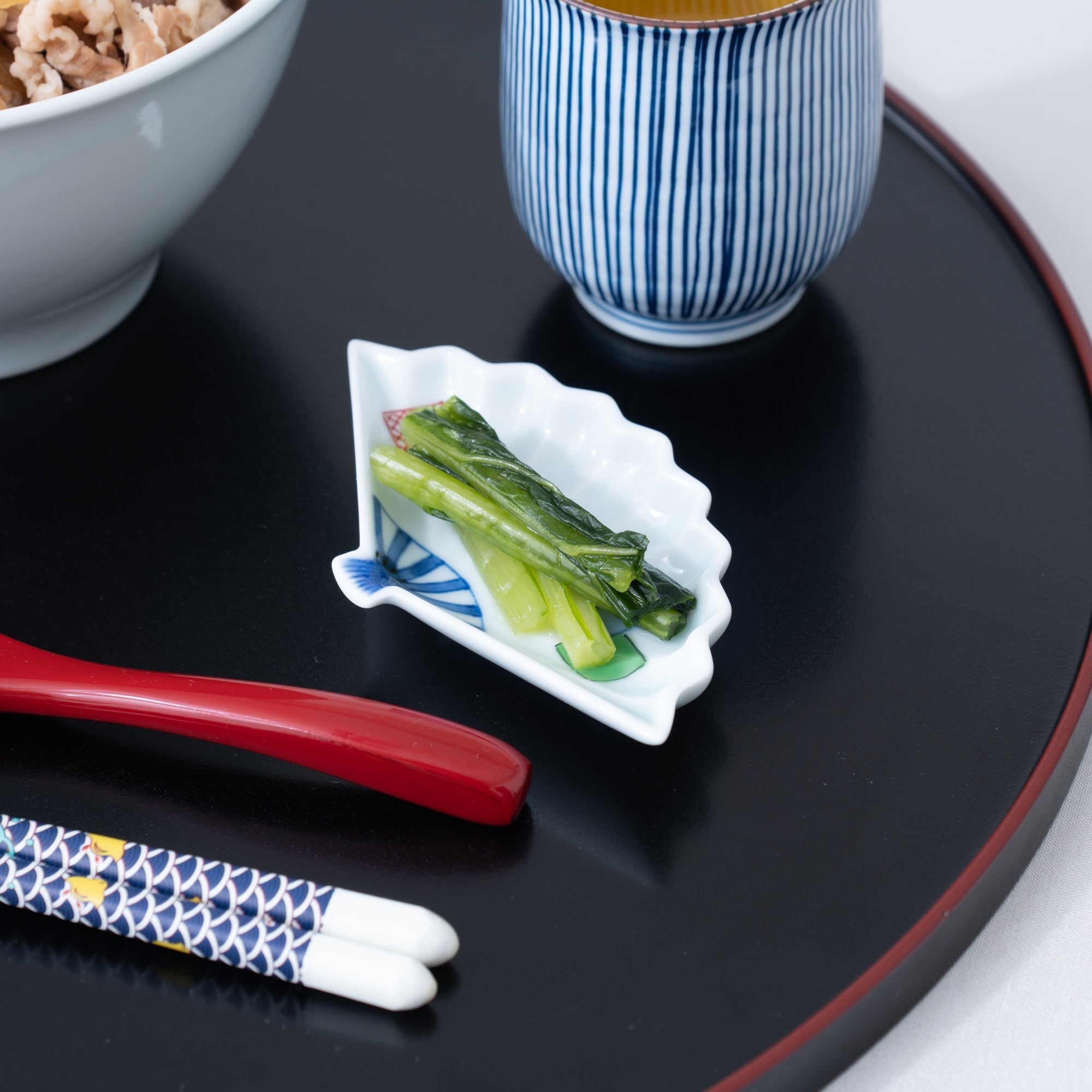 Keizan Kiln Origami Arita Fan - shaped Sauce Plate - MUSUBI KILN - Quality Japanese Tableware and Gift