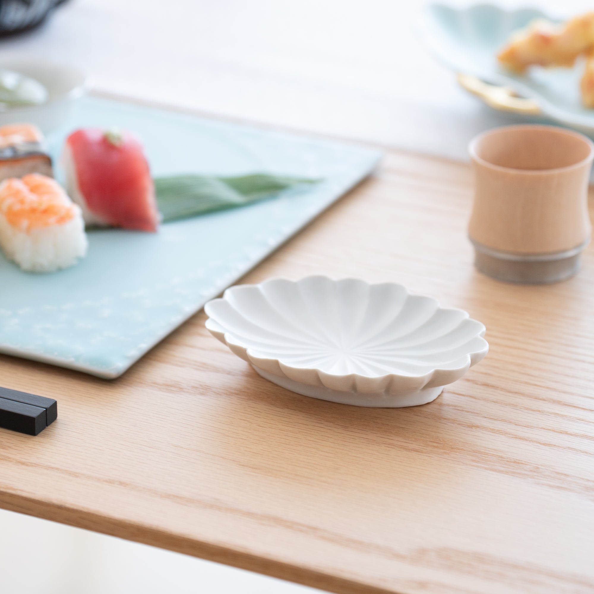 KIKKA Usuki Oval Sauce Plate - MUSUBI KILN - Quality Japanese Tableware and Gift