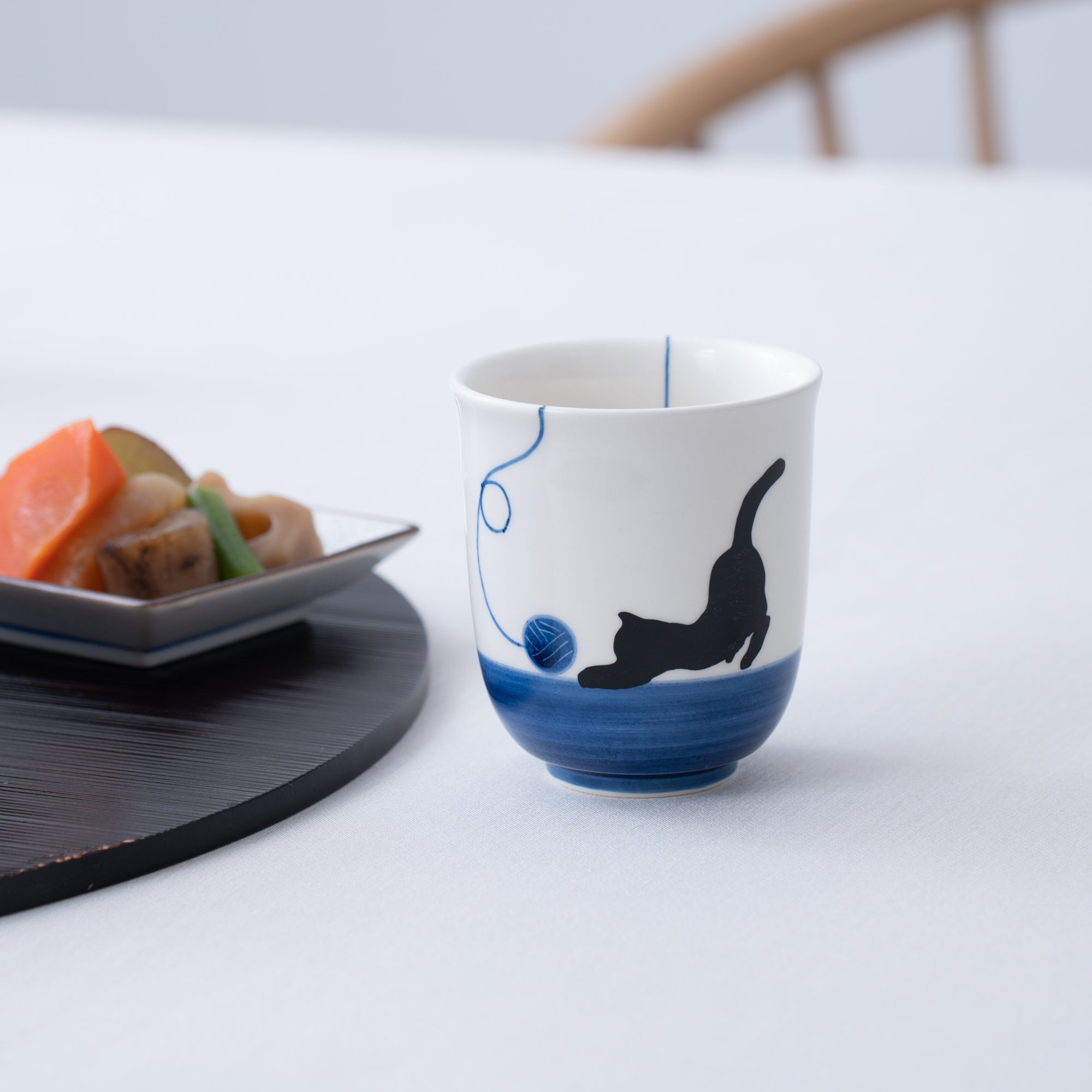 Kikusho Kiln Blue Yarn Cat Hasami Yunomi Japanese Teacup - MUSUBI KILN - Quality Japanese Tableware and Gift