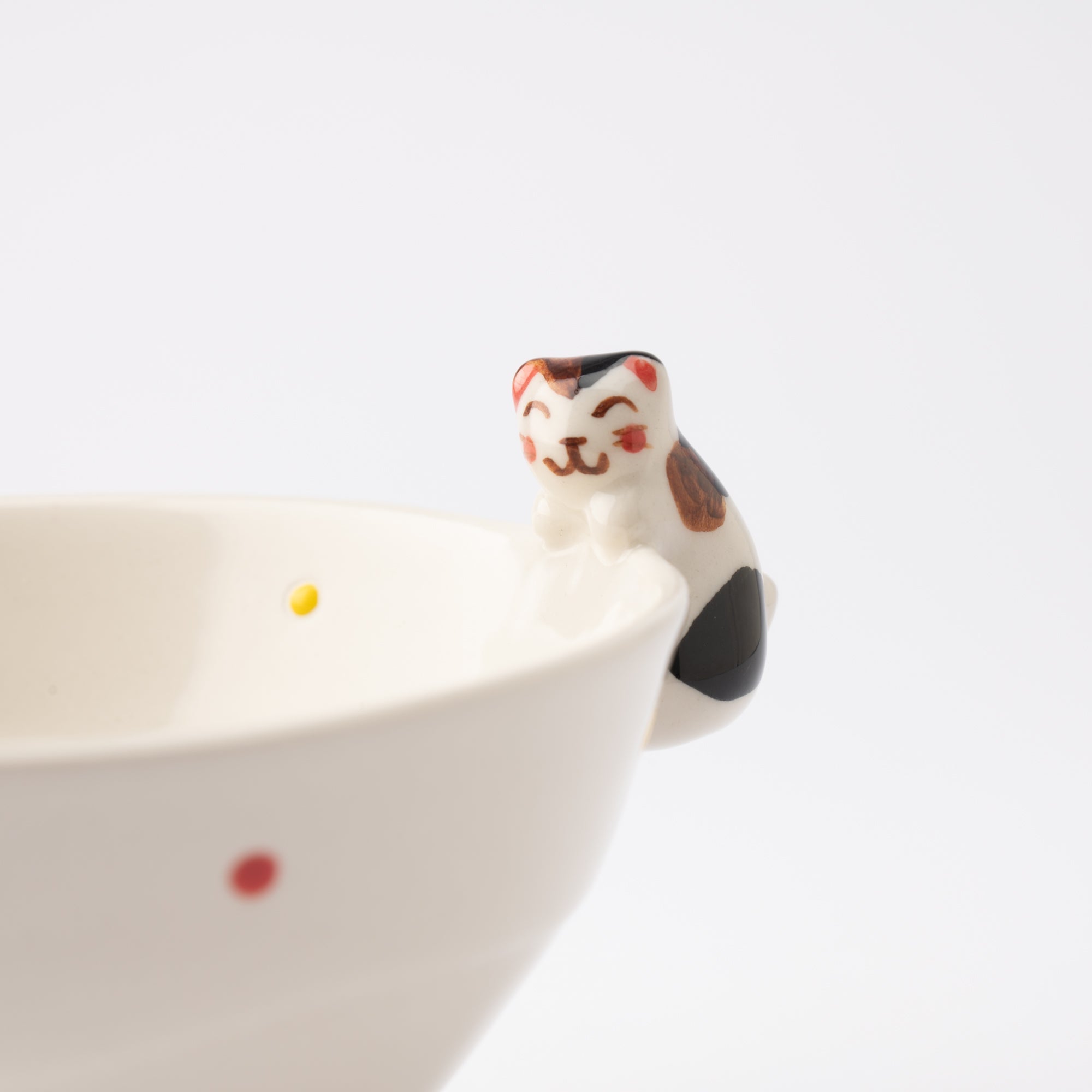 Kikusho Kiln Red Dot Cat Hasami Japanese Rice Bowl - MUSUBI KILN - Quality Japanese Tableware and Gift