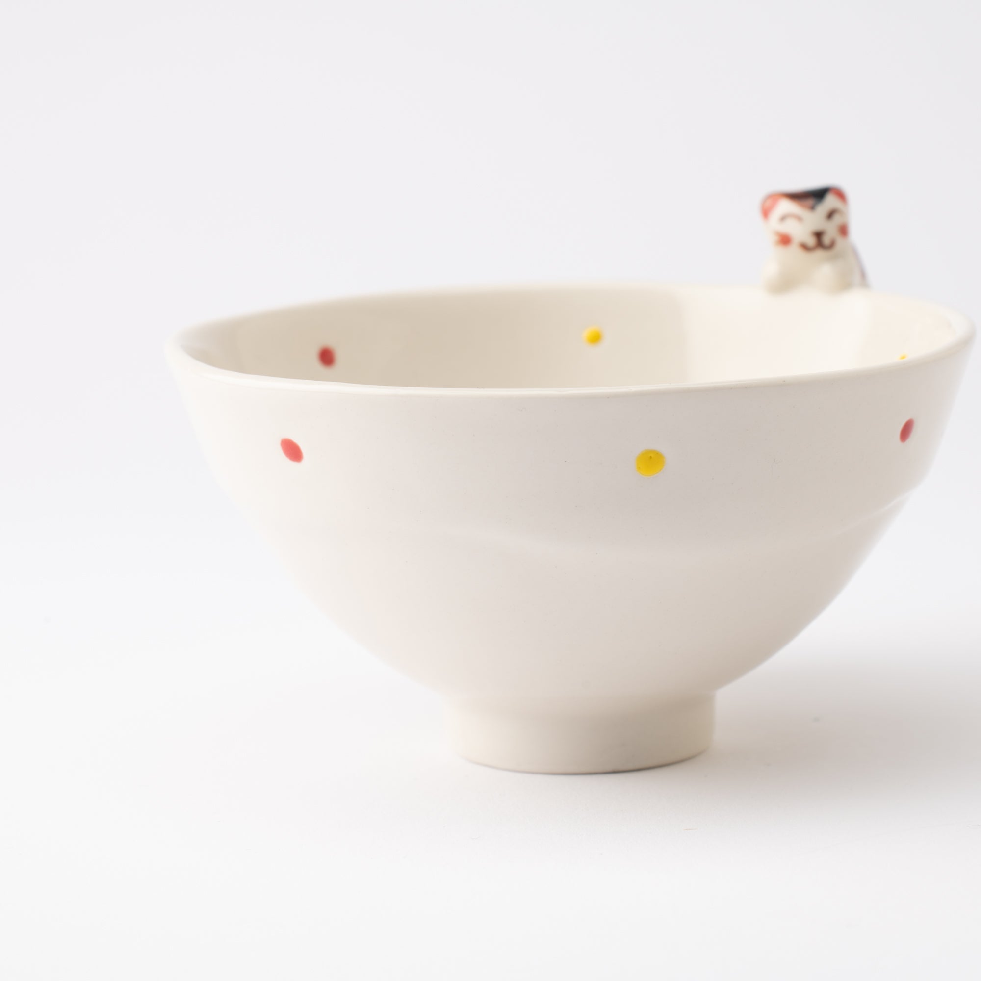 Kikusho Kiln Red Dot Cat Hasami Japanese Rice Bowl - MUSUBI KILN - Quality Japanese Tableware and Gift