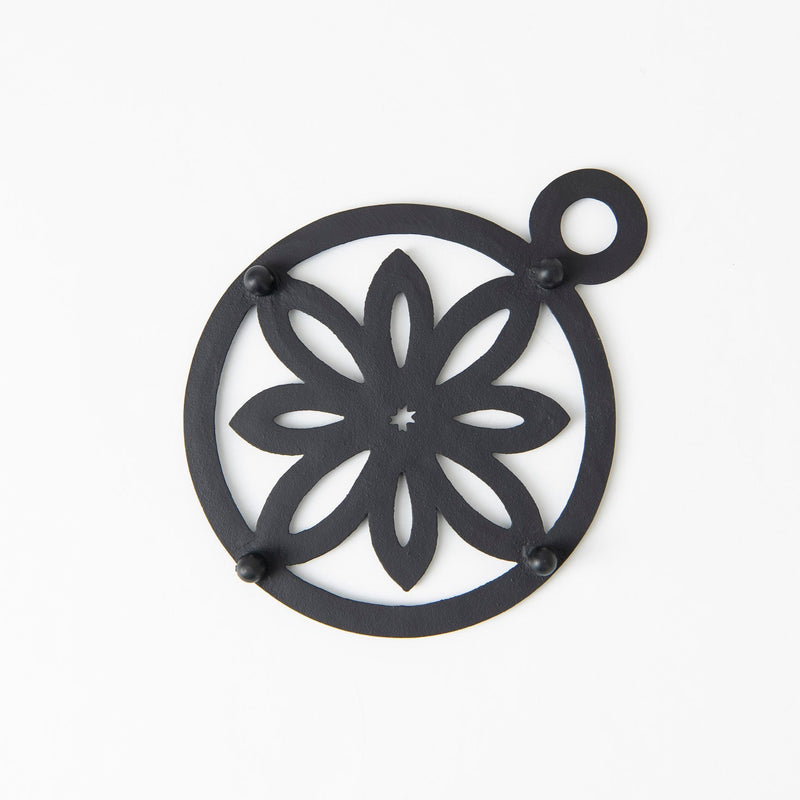 Kinomi Nambu Ironware Cast Iron Trivet - MUSUBI KILN - Quality Japanese Tableware and Gift