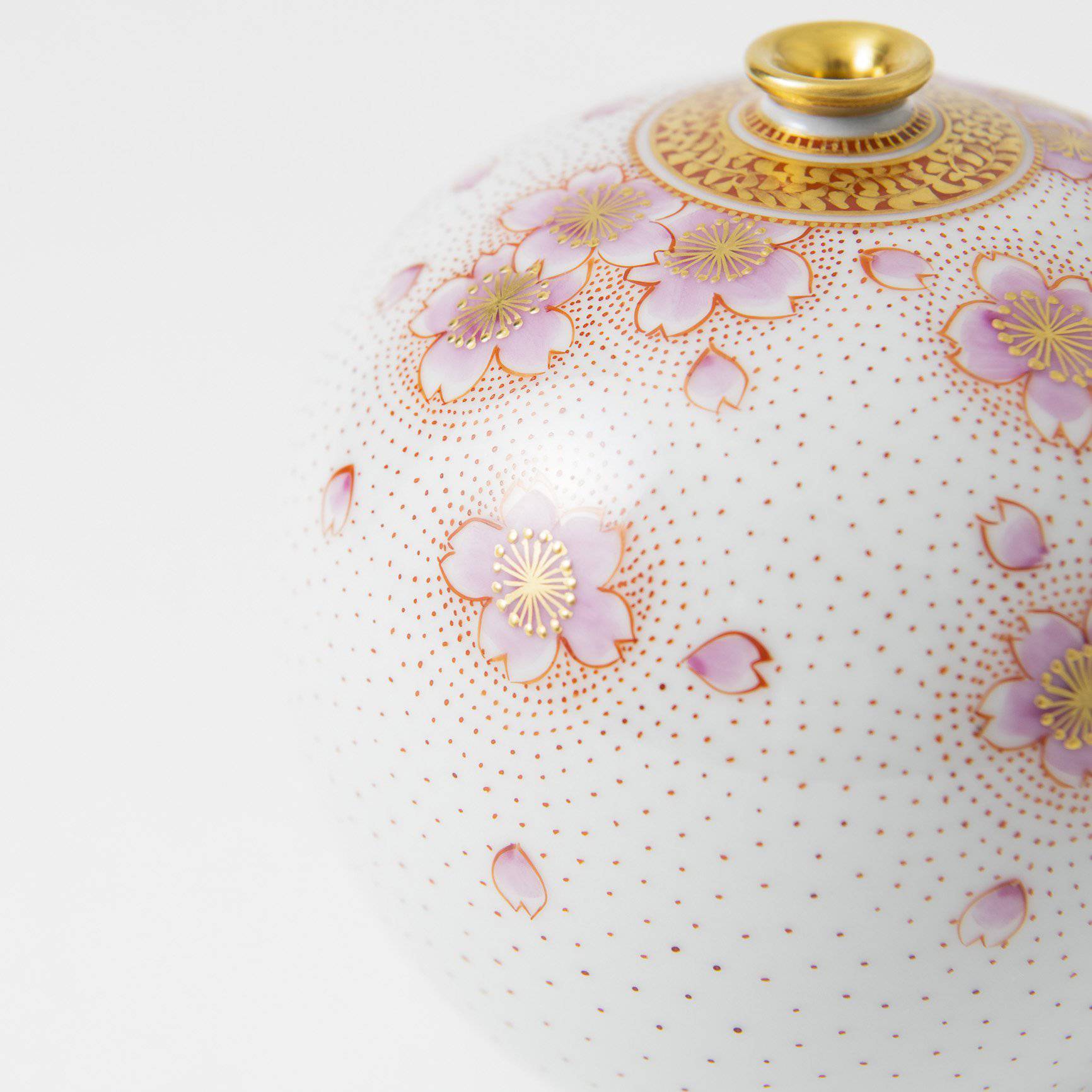 Kinrande Sakura Kutani Japanese Flower Vase - MUSUBI KILN - Quality Japanese Tableware and Gift