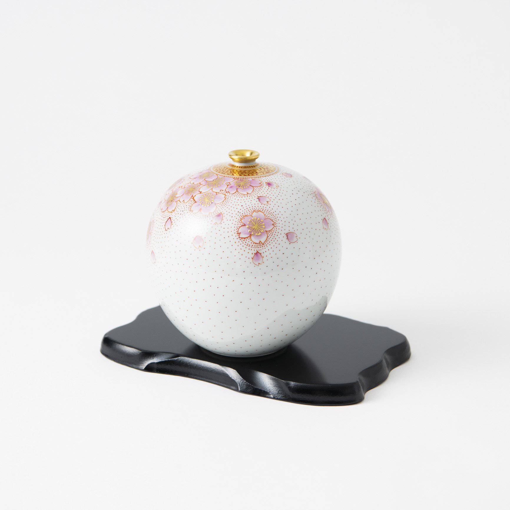 Kinrande Sakura Kutani Japanese Flower Vase - MUSUBI KILN - Quality Japanese Tableware and Gift