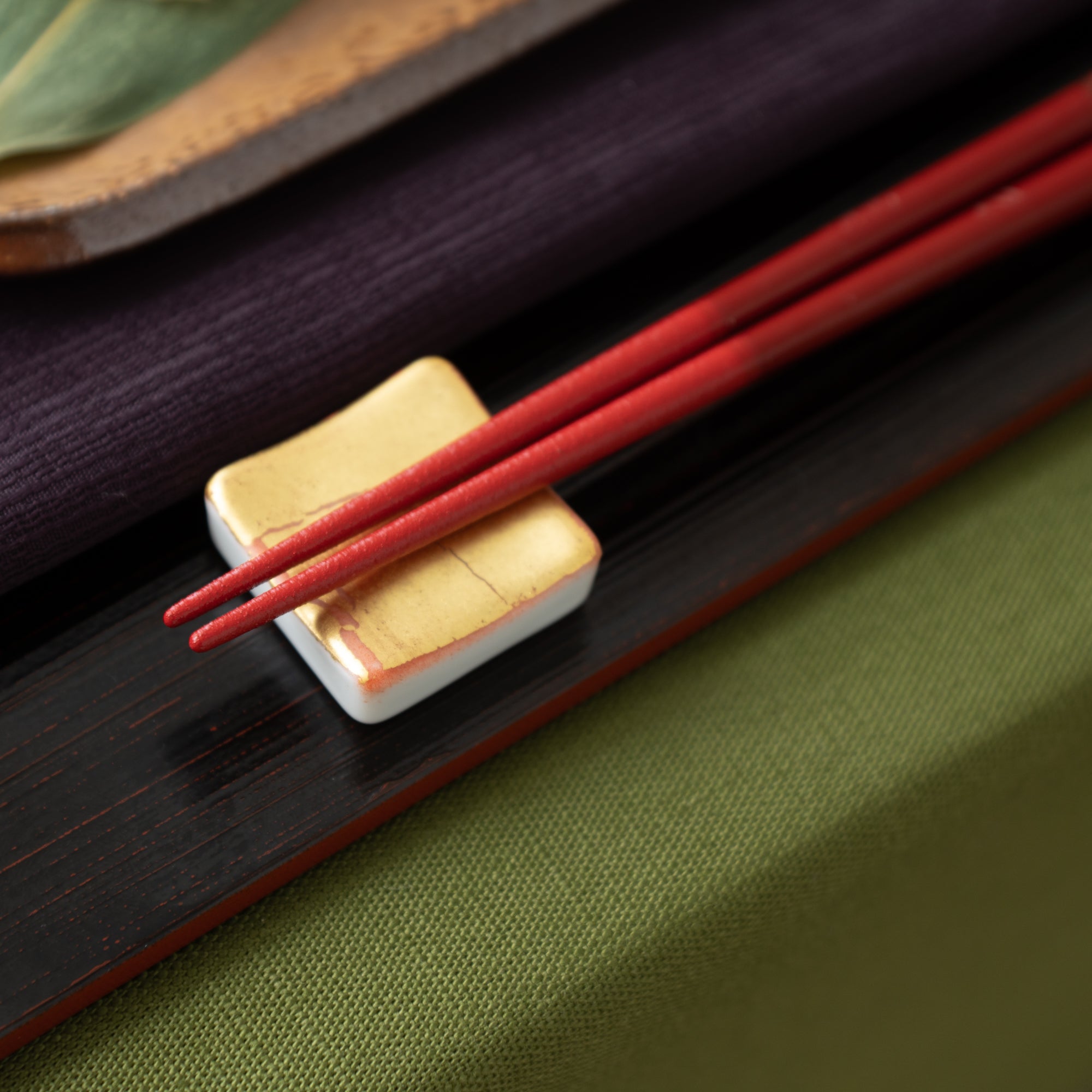 Kinsai Kutani Chopstick Rest Set - MUSUBI KILN - Quality Japanese Tableware and Gift