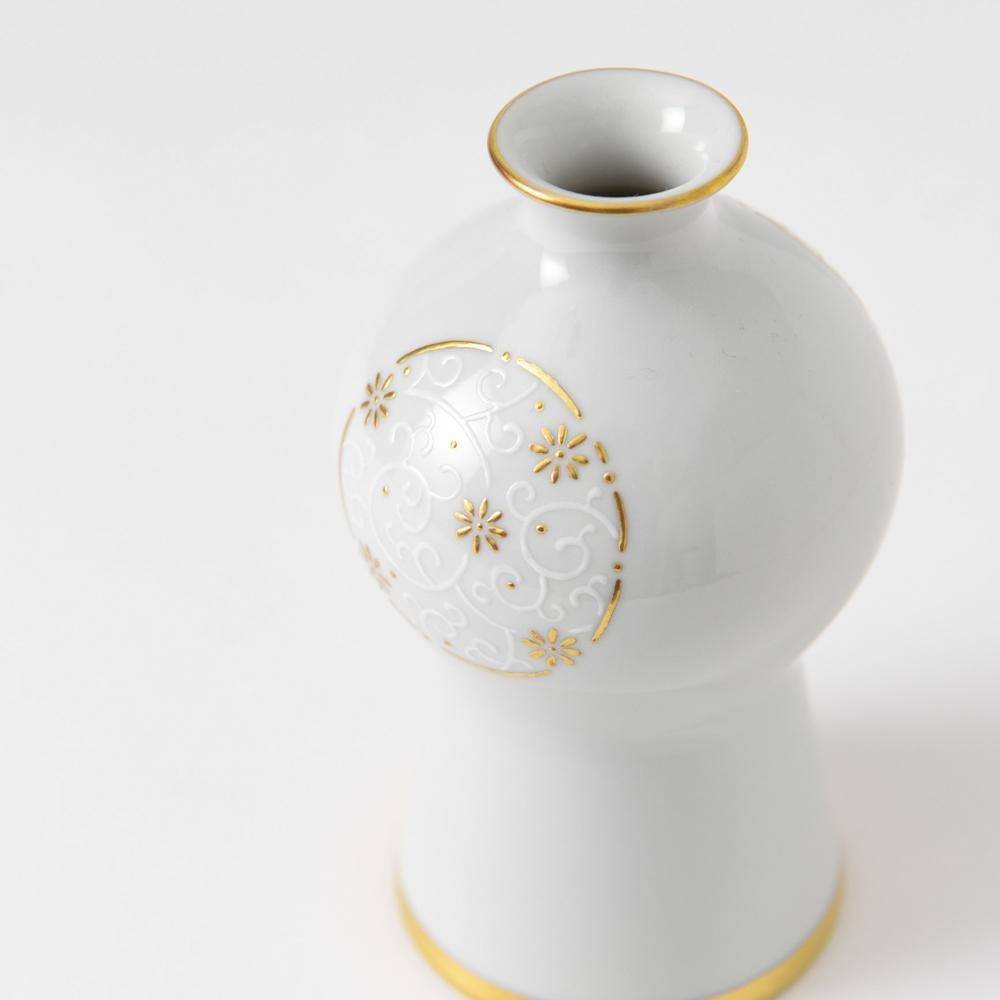 Kinzan Kiln Shugu White Arabesque Gourd Sake Carafe - MUSUBI KILN - Quality Japanese Tableware and Gift