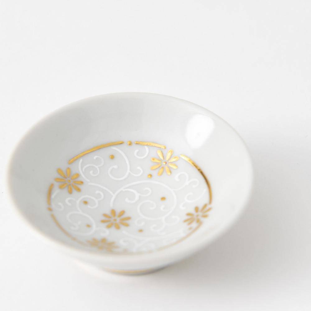 Kinzan Kiln White Shugu Kutani Sakazuki Flat Sake Cup - MUSUBI KILN - Quality Japanese Tableware and Gift