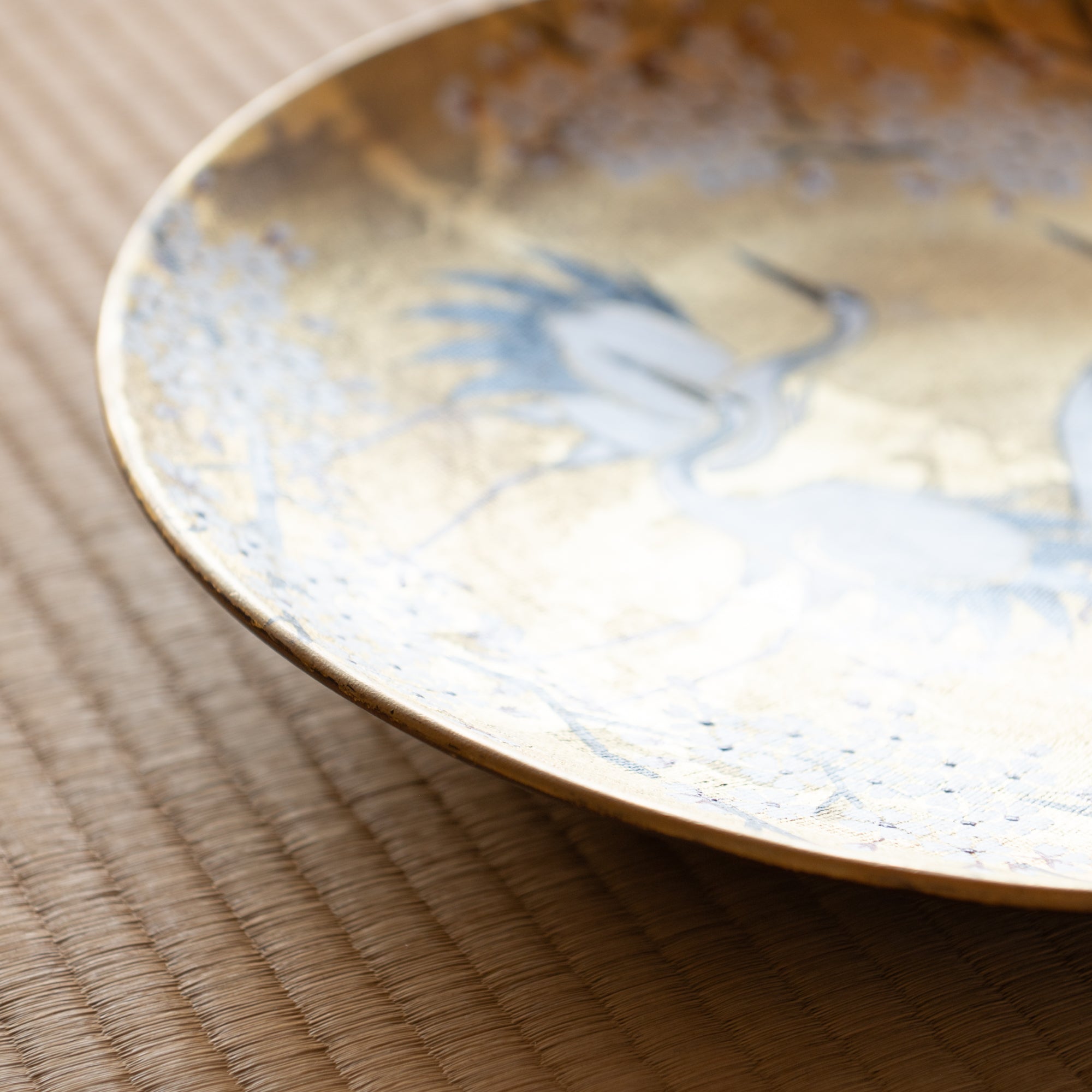 Kitamura Takashi Crane Kutani Nunome Gold Leaf Ornamental Plate 14 in - MUSUBI KILN - Quality Japanese Tableware and Gift