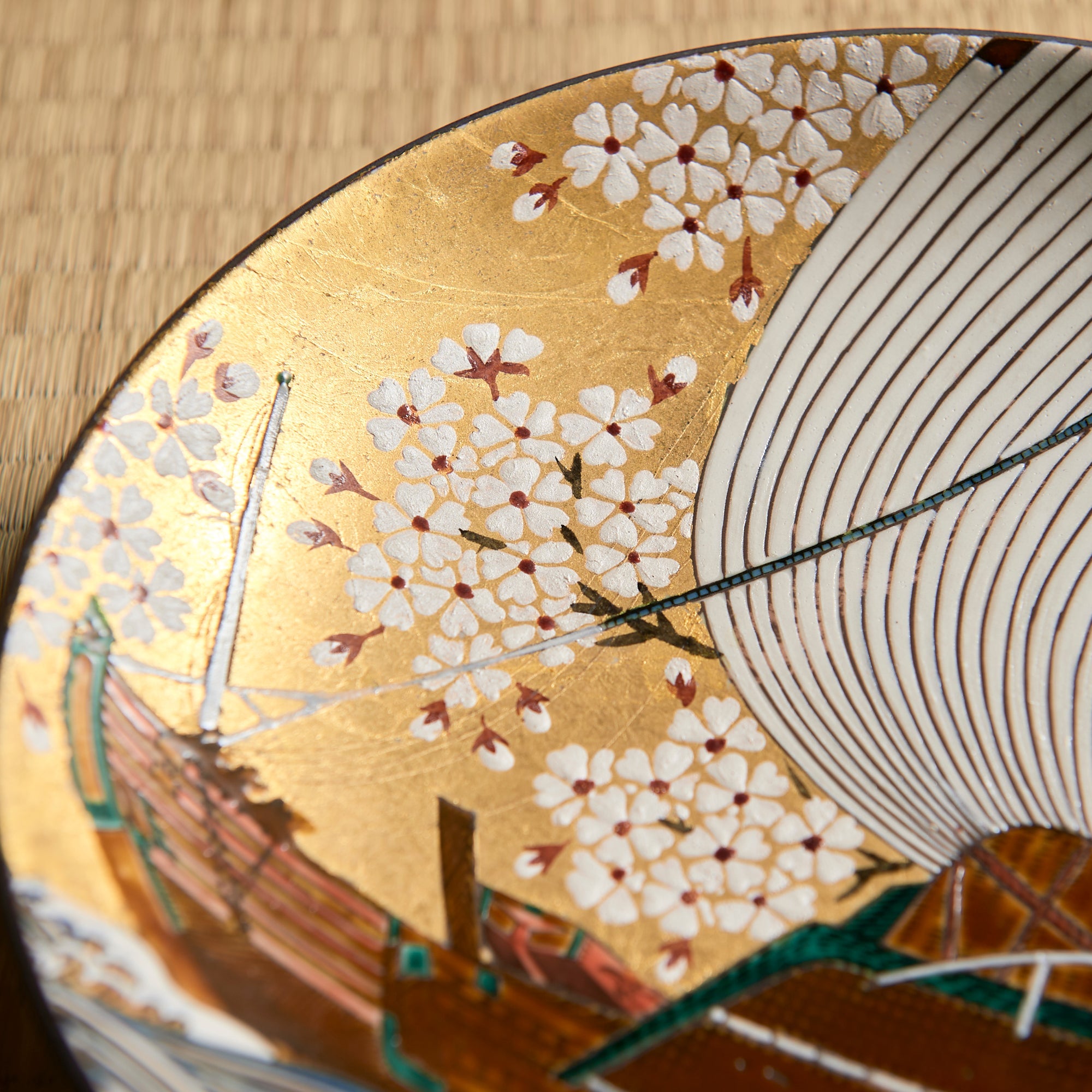 Kitamura Takashi Gold Kitamaebune Ornamental Plate 7.4 in - MUSUBI KILN - Quality Japanese Tableware and Gift