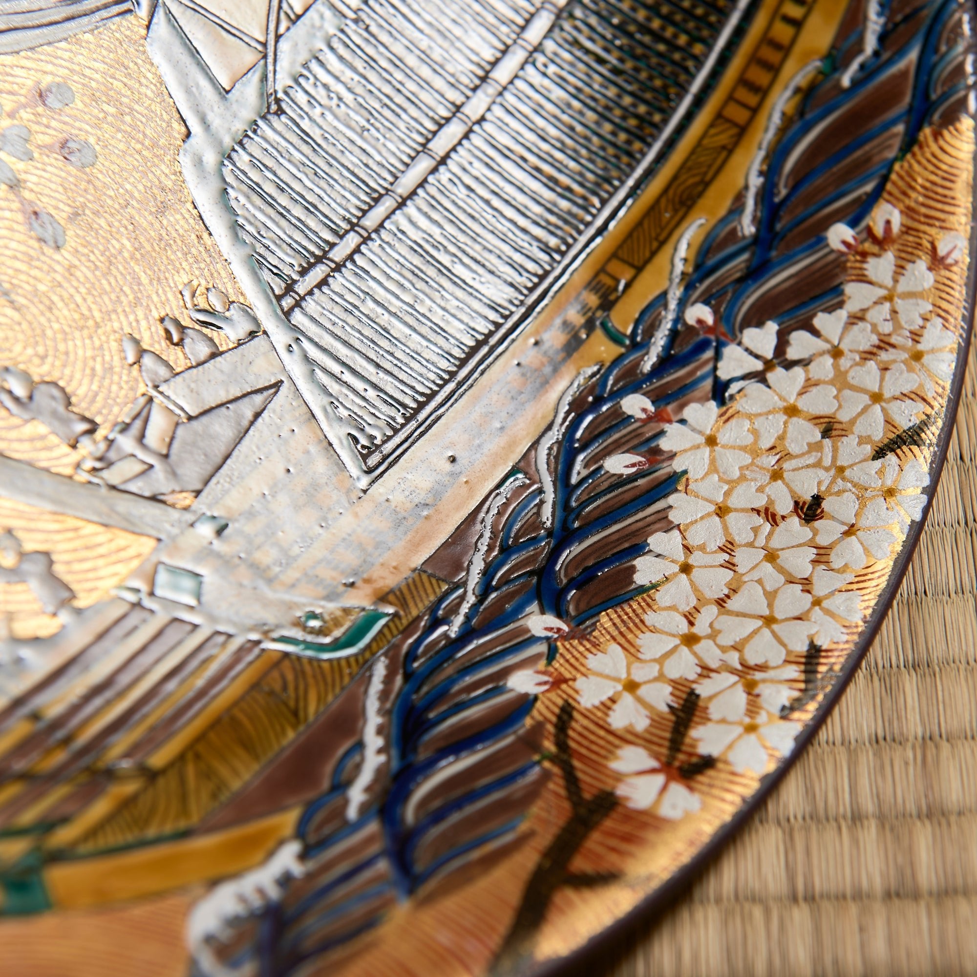 Kitamura Takashi Gold Kitamaebune Ornamental Plate 7.4 in - MUSUBI KILN - Quality Japanese Tableware and Gift