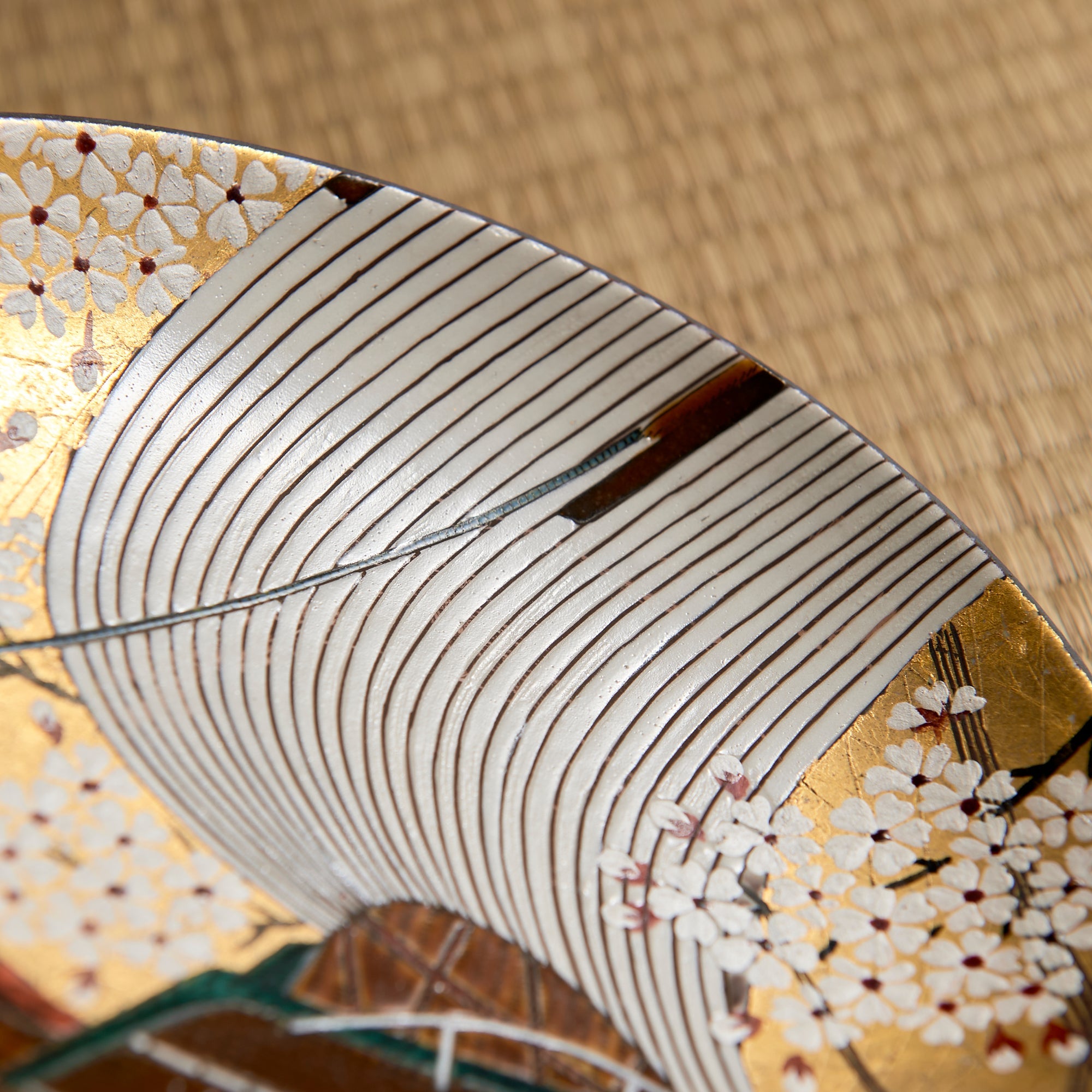 Kitamura Takashi Gold Kitamaebune Ornamental Plate 7.4 in - MUSUBI KILN - Quality Japanese Tableware and Gift