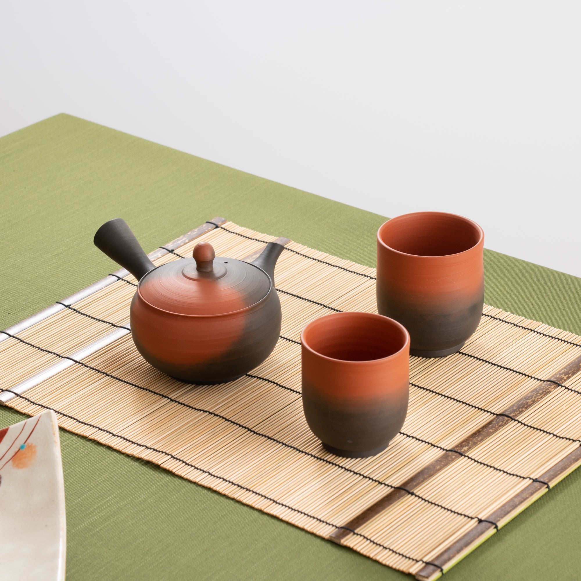 Koji Rokuro - me Tokoname Japanese Teapot Set 9.1oz(270ml) - Sasame and Ceramesh - MUSUBI KILN - Quality Japanese Tableware and Gift