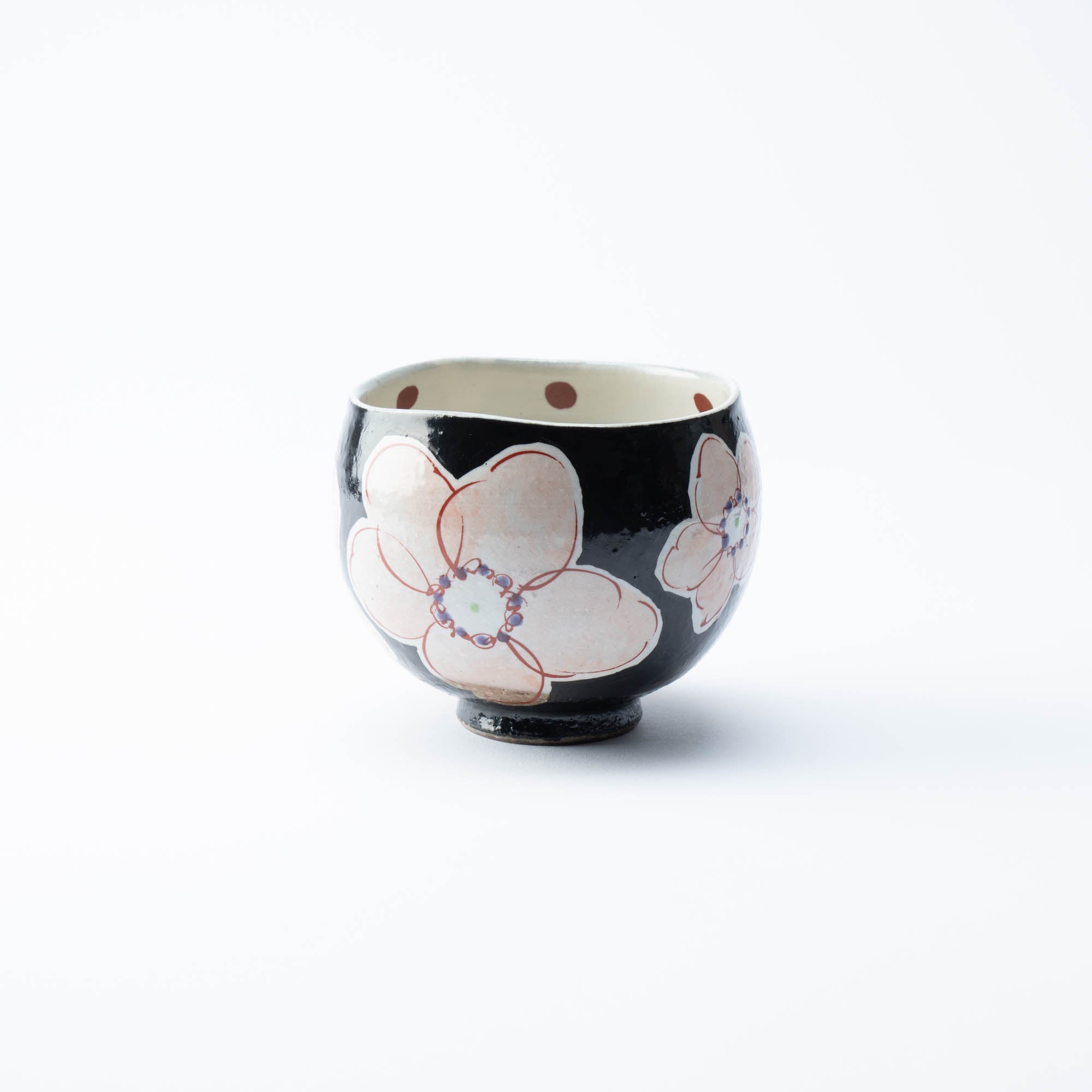 Kokuzou Kiln Black Flower Kutani Yunomi Japanese Teacup - MUSUBI KILN - Quality Japanese Tableware and Gift