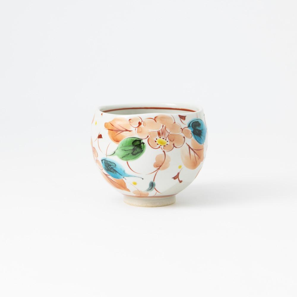 Kokuzou Kiln Camellia and Arabesque Kutani Yunomi Japanese Teacup - MUSUBI KILN - Quality Japanese Tableware and Gift