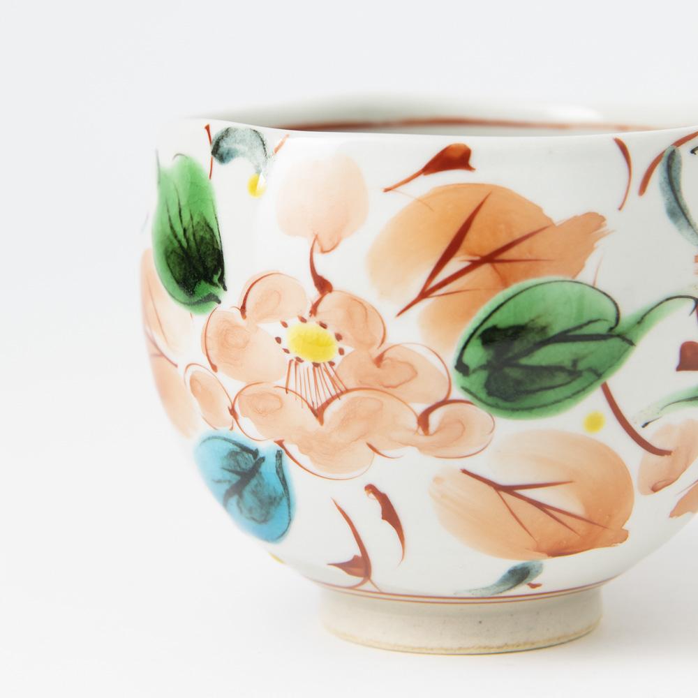 Kokuzou Kiln Camellia and Arabesque Kutani Yunomi Japanese Teacup - MUSUBI KILN - Quality Japanese Tableware and Gift