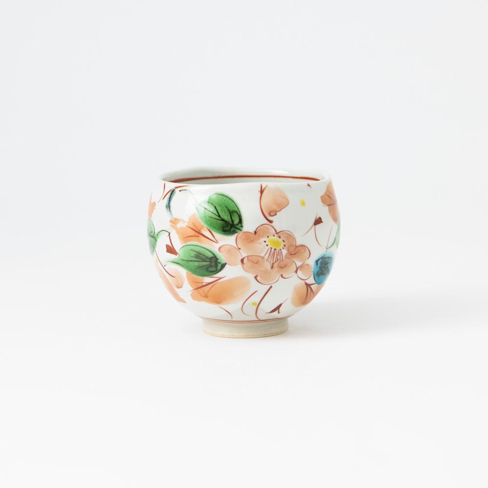 Kokuzou Kiln Camellia and Arabesque Kutani Yunomi Japanese Teacup - MUSUBI KILN - Quality Japanese Tableware and Gift