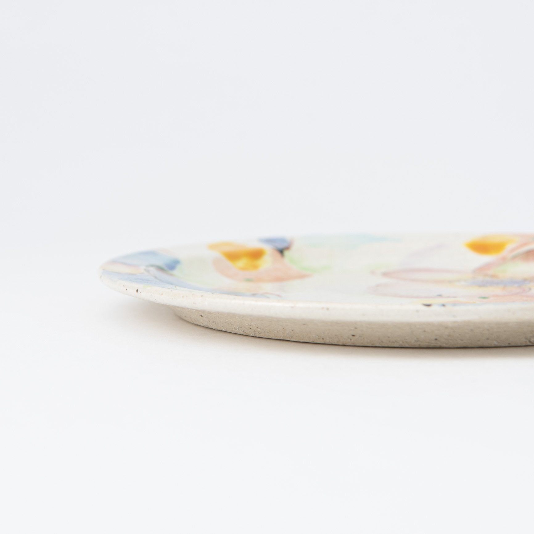 Kokuzou Kiln Flowers in The Wind Kutani Round Plate 8.6in - MUSUBI KILN - Quality Japanese Tableware and Gift