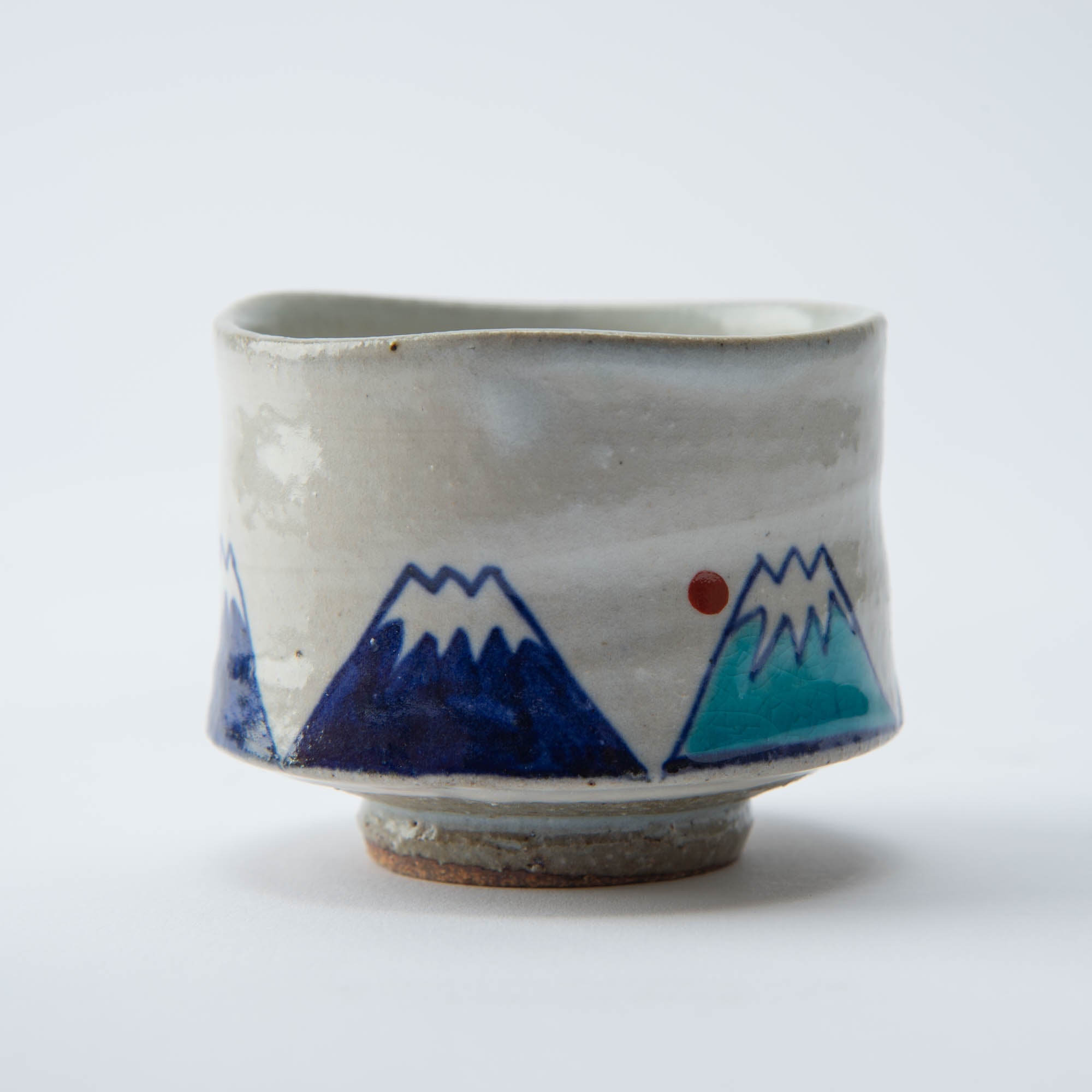 Kokuzou Kiln Mt Fuji Kutani Guinomi Sake Cup - MUSUBI KILN - Quality Japanese Tableware and Gift