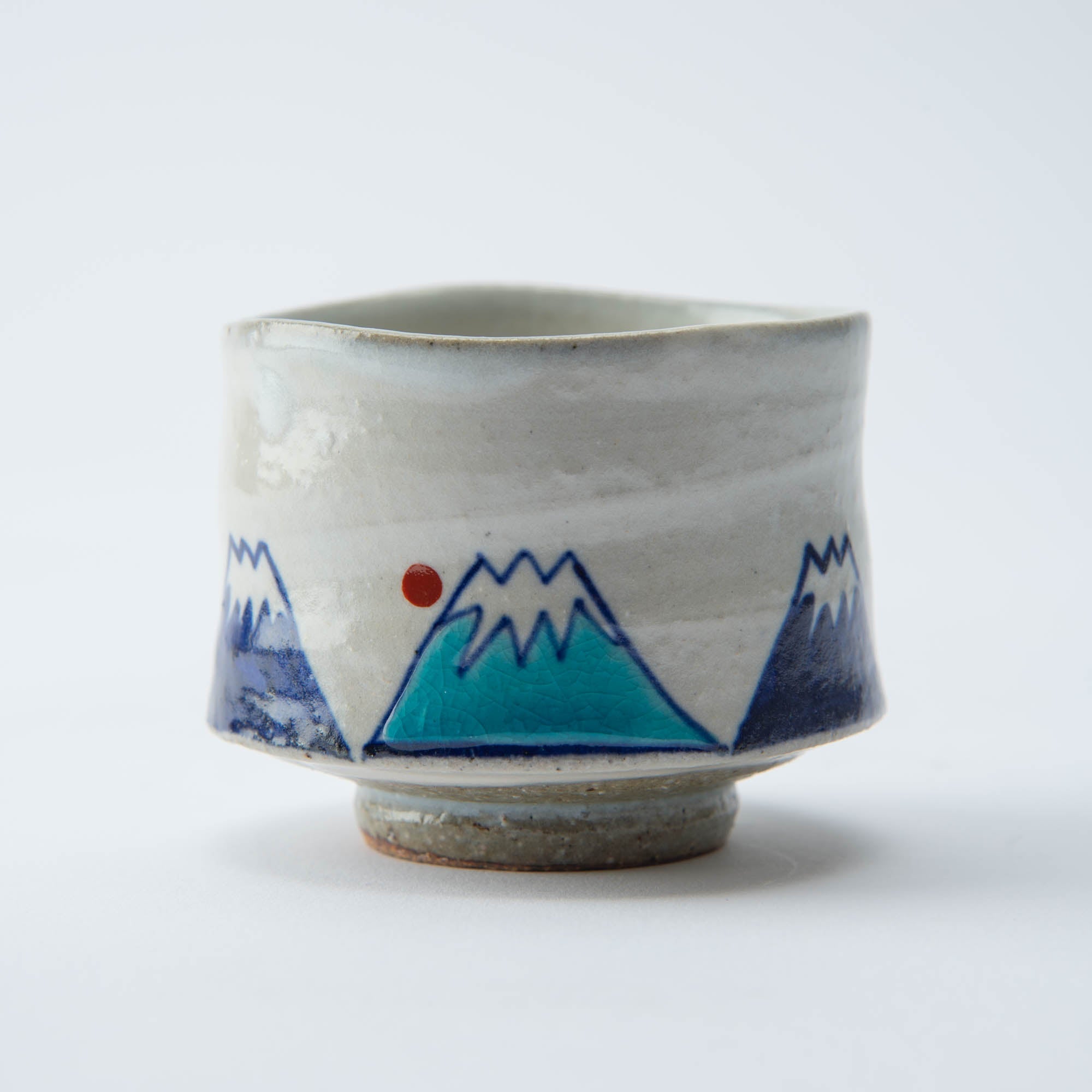 Kokuzou Kiln Mt Fuji Kutani Guinomi Sake Cup - MUSUBI KILN - Quality Japanese Tableware and Gift